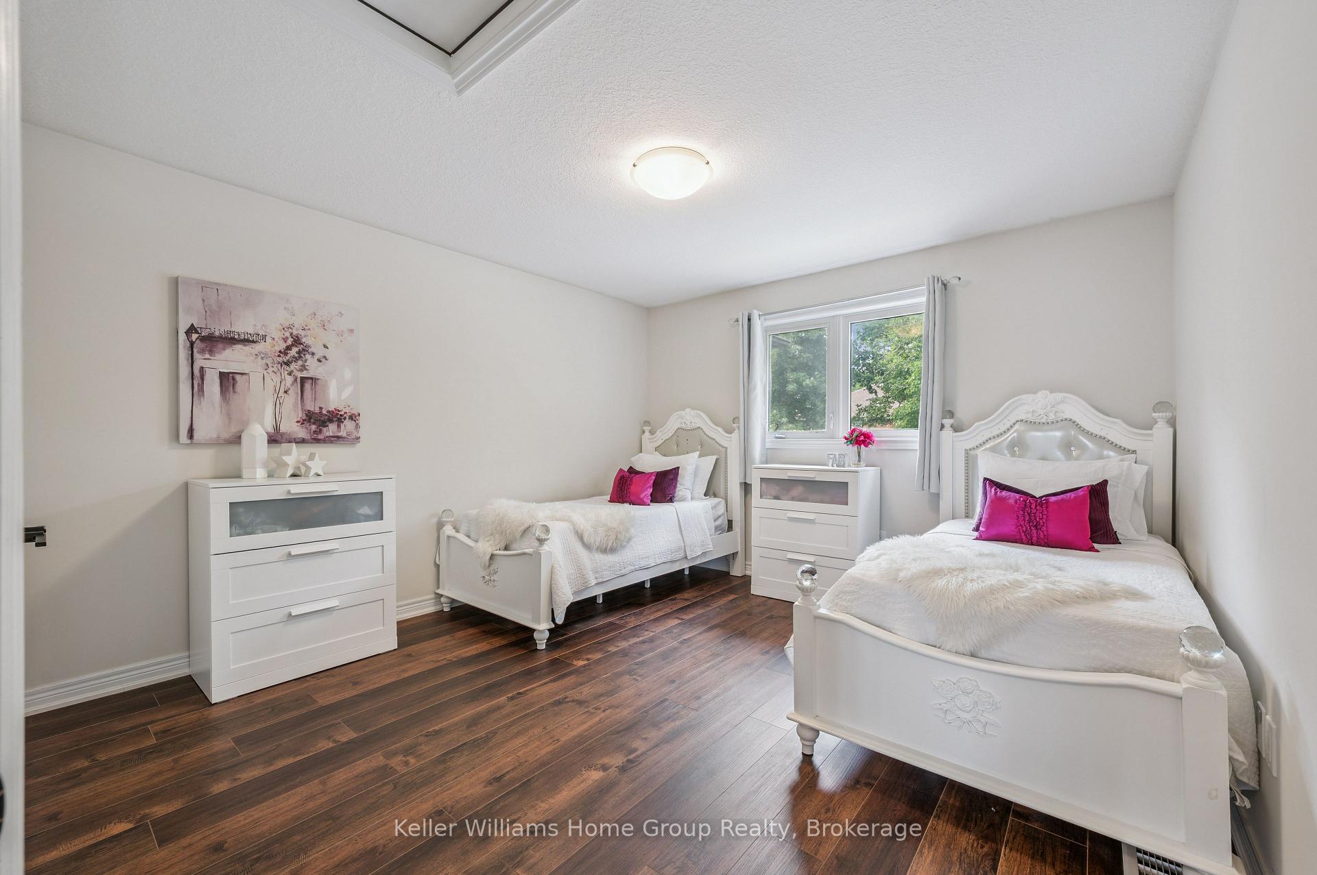 Photo 17 of Unit 12, 254 Gosling Gardens, Guelph, Clairfields/Hanlon Business Park — HOMEH
