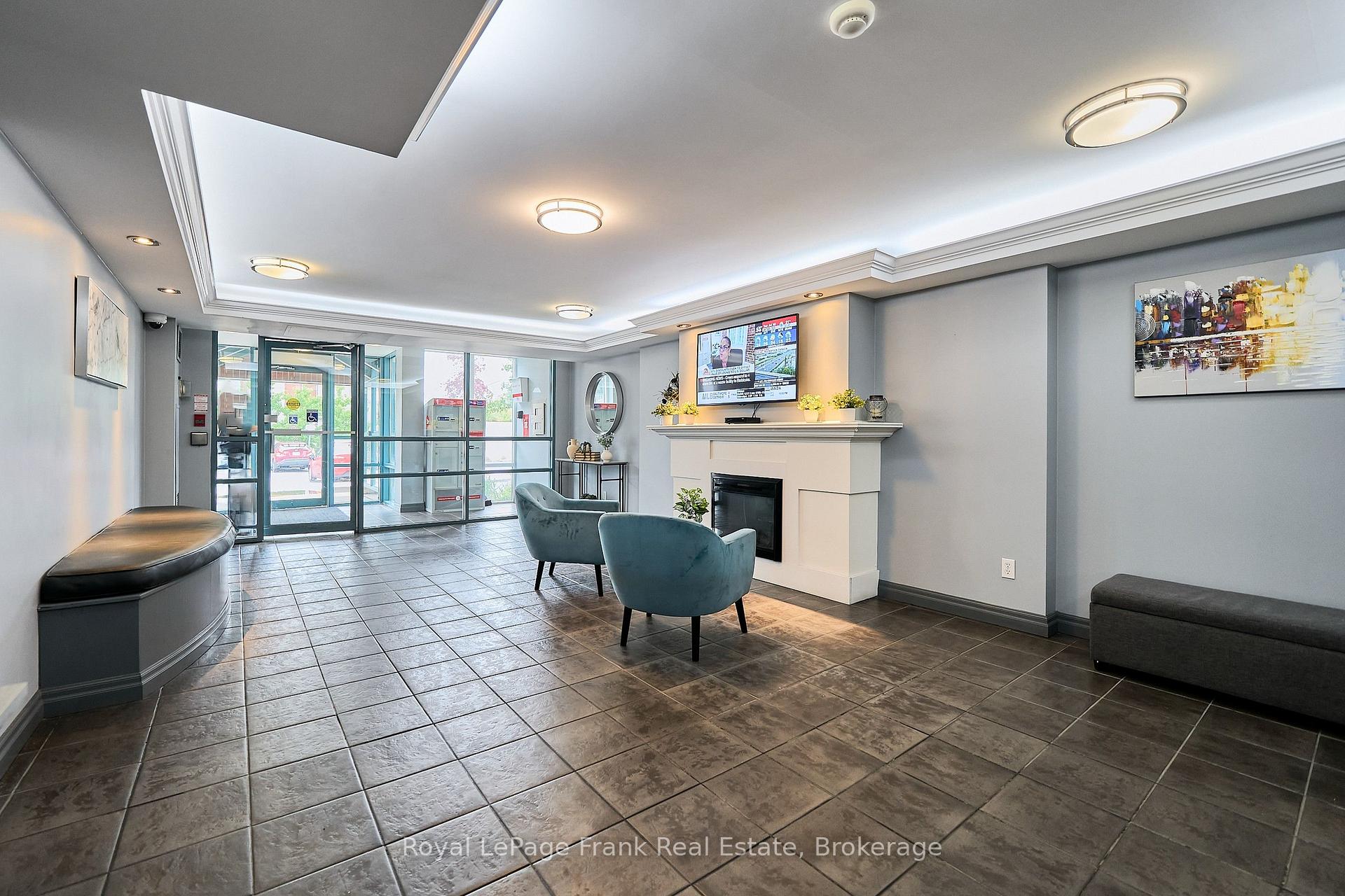 Photo 4 of Unit 808, 1625 Pickering Parkway, Pickering, Village East — HOMEH
