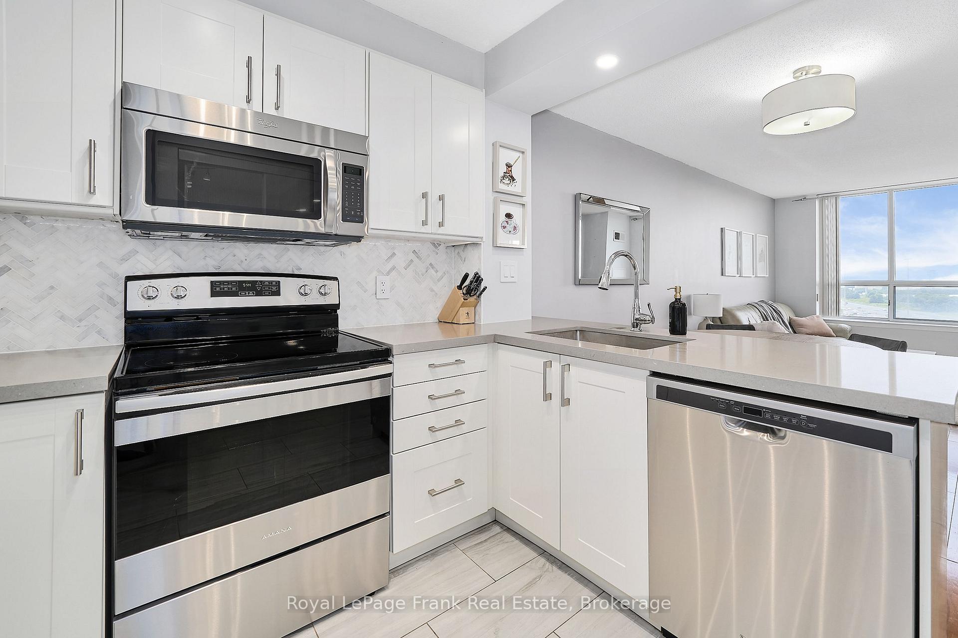 Photo 10 of Unit 808, 1625 Pickering Parkway, Pickering, Village East — HOMEH