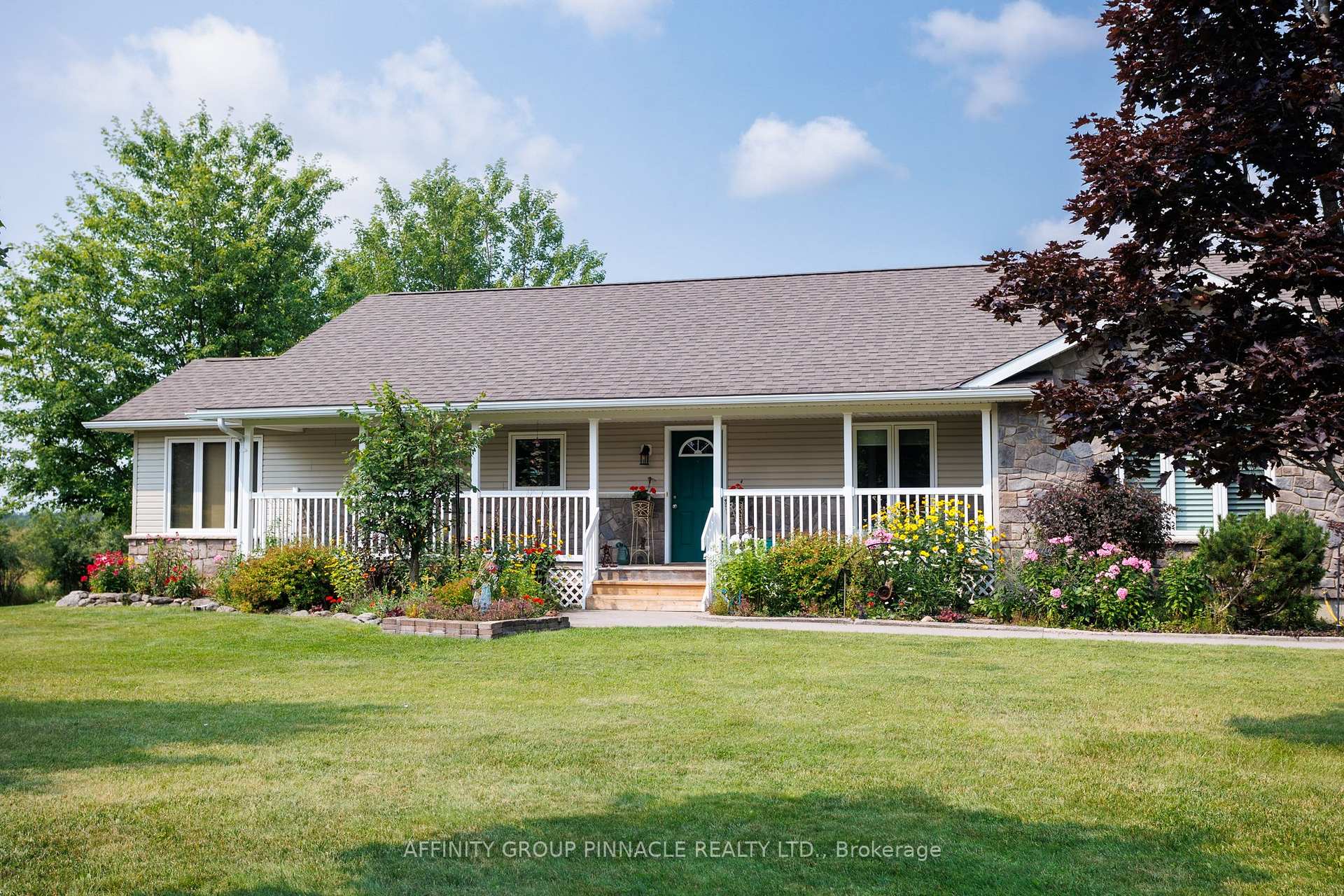 Front of 243 Fairbarin Road