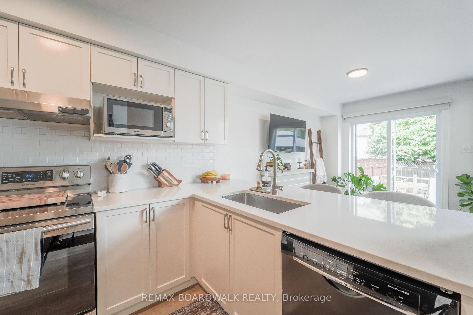 Photo 12 of 234 Opus Street, Ottawa, Kanata - Emerald Meadows/Trailwest — HOMEH