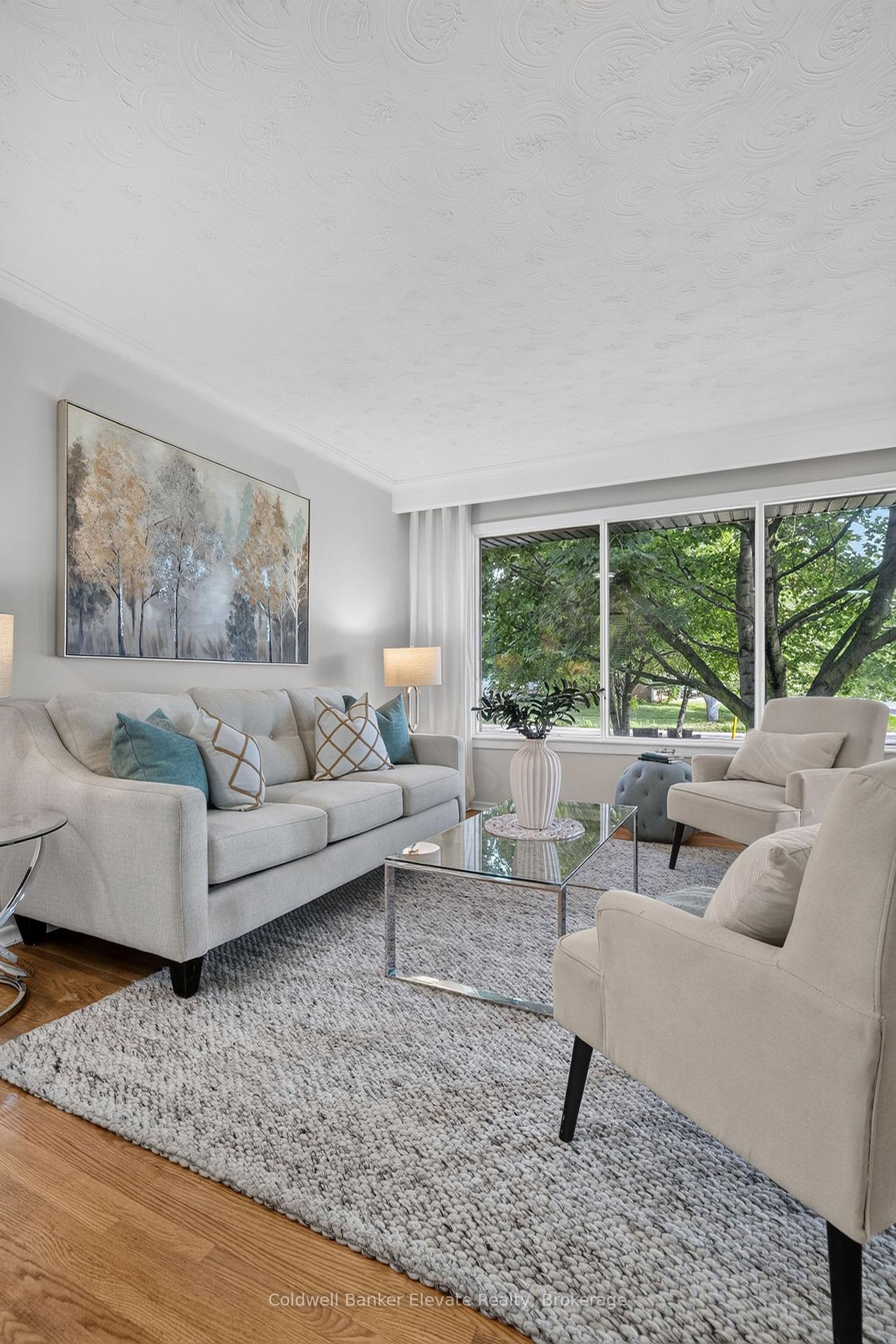 Photo 11 of 46 McIntyre Crescent, Halton Hills, Georgetown — HOMEH