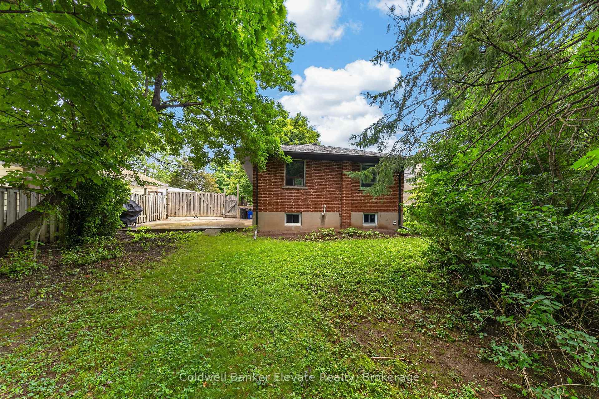 Photo 47 of 46 McIntyre Crescent, Halton Hills, Georgetown — HOMEH