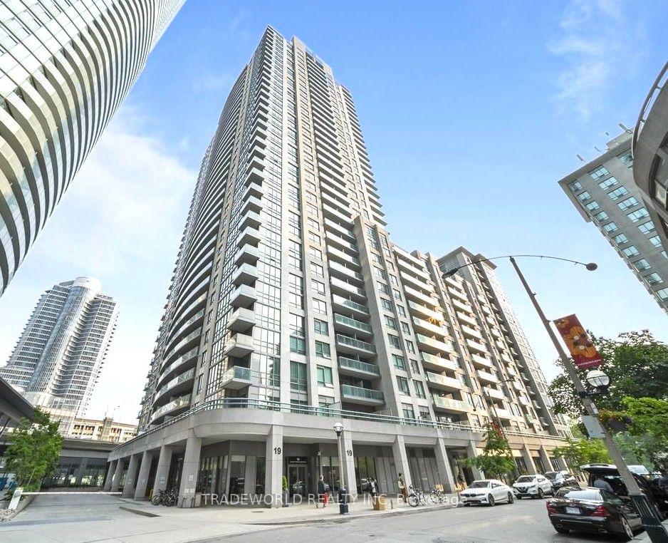 Photo of Unit 907, 19 Grand Trunk Crescent
