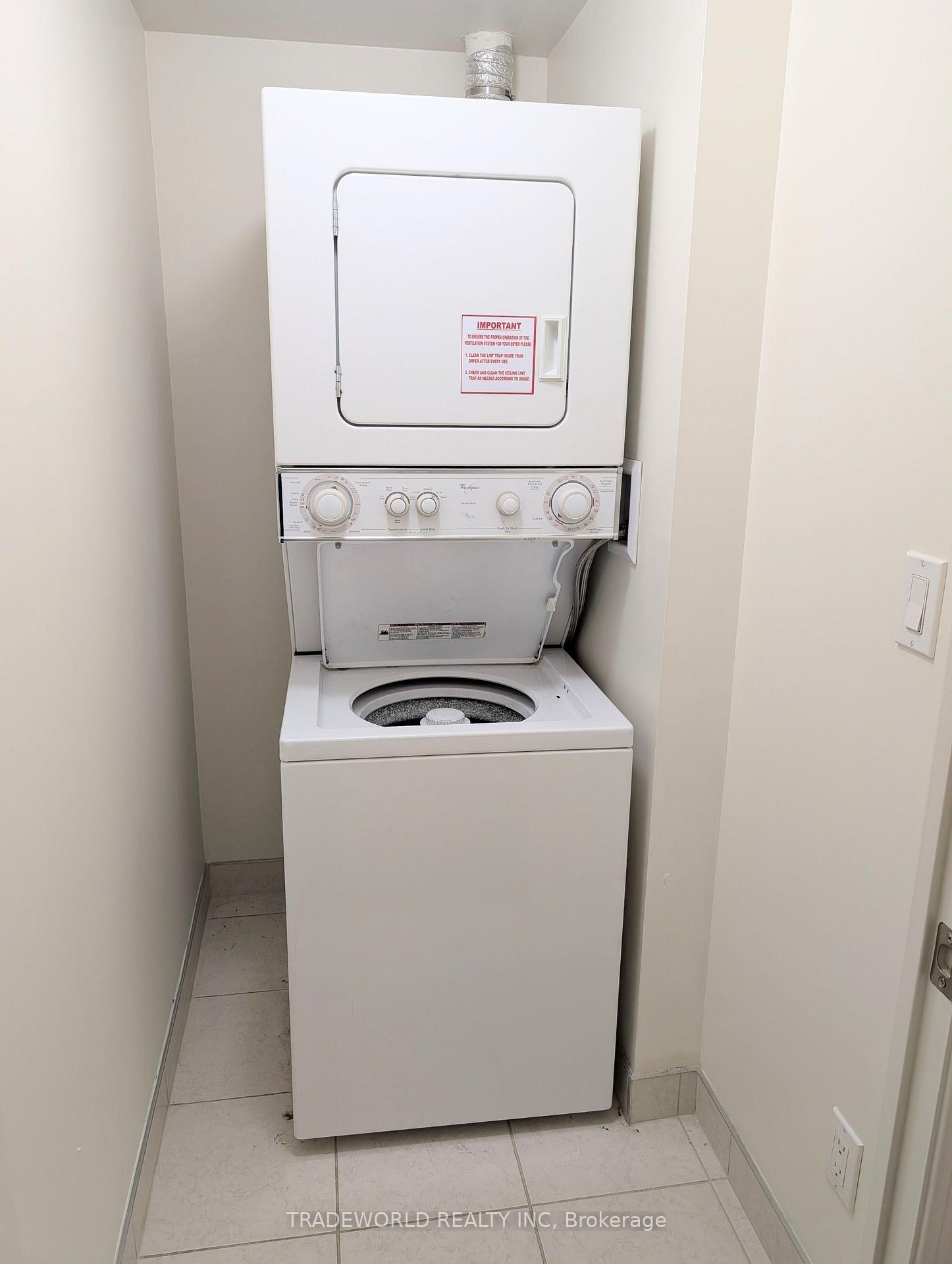 Photo 8 of Unit 907, 19 Grand Trunk Crescent, Toronto, Waterfront Communities — HOMEH