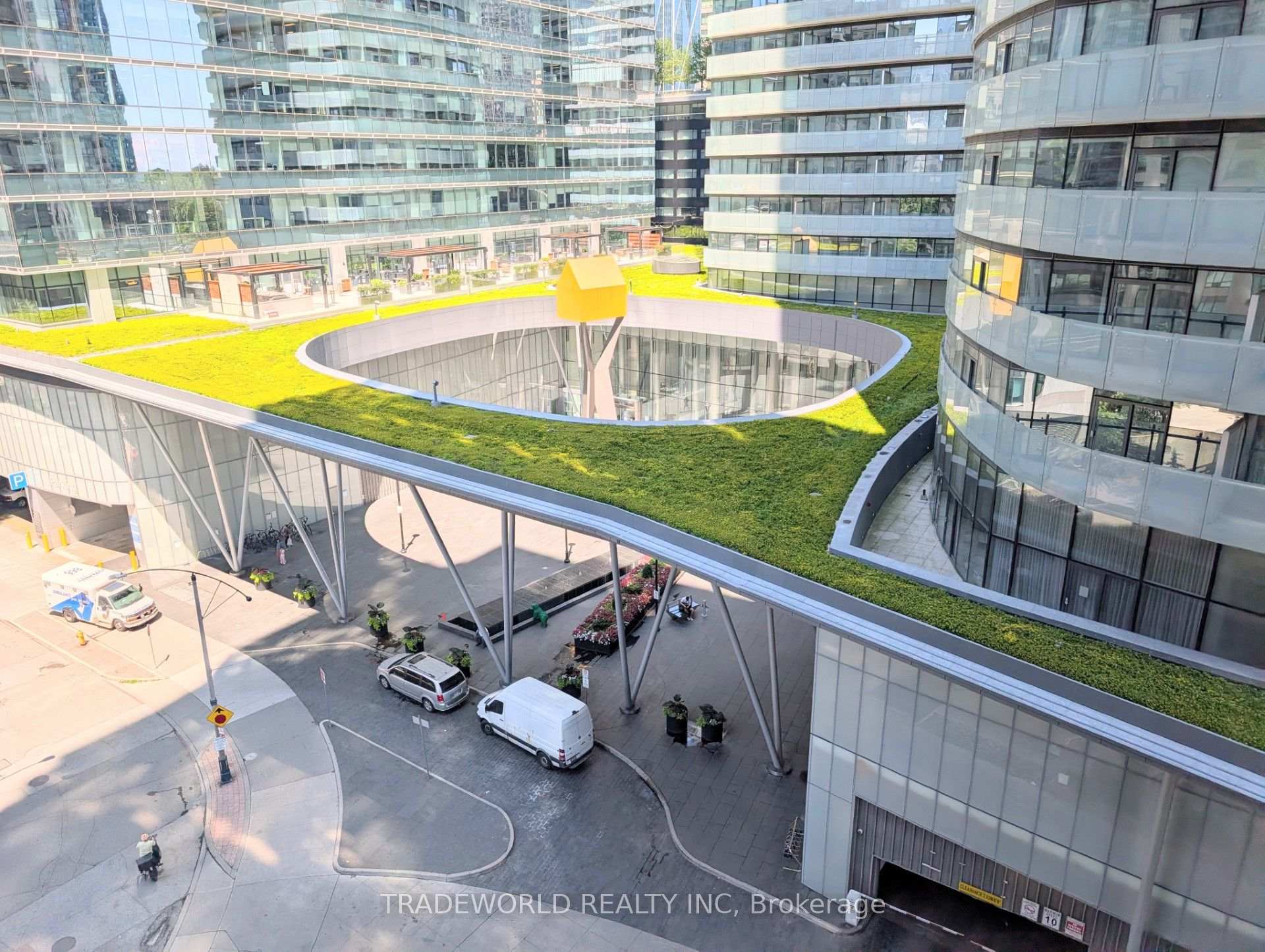 Photo 9 of Unit 907, 19 Grand Trunk Crescent, Toronto, Waterfront Communities — HOMEH
