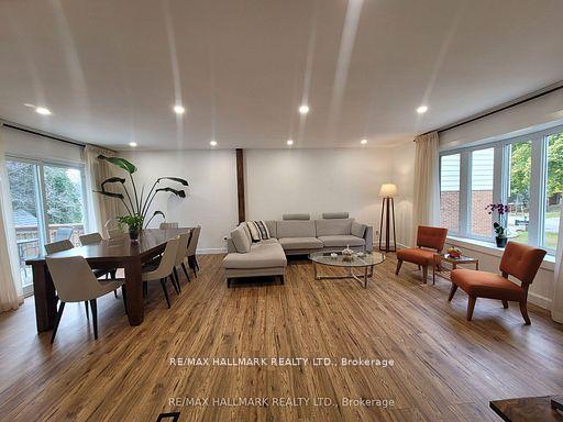 Photo 3 of 23 Ironshield Crescent, Markham, Royal Orchard — HOMEH