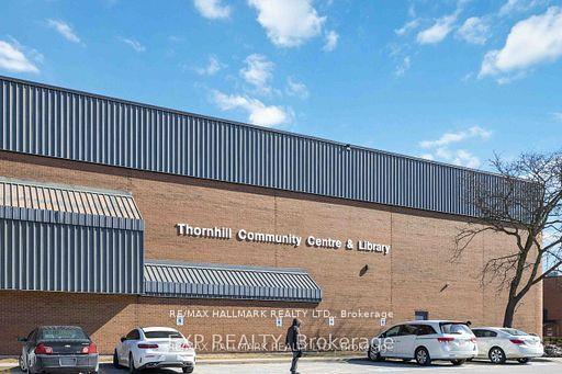 Photo 18 of 23 Ironshield Crescent, Markham, Royal Orchard — HOMEH
