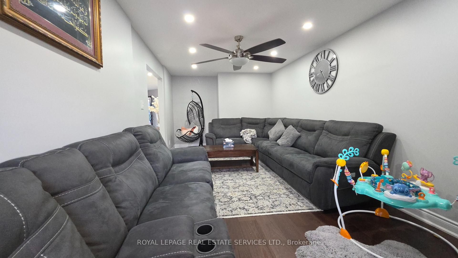 Photo 26 of 323 Winfield Terrace, Mississauga, Hurontario — HOMEH