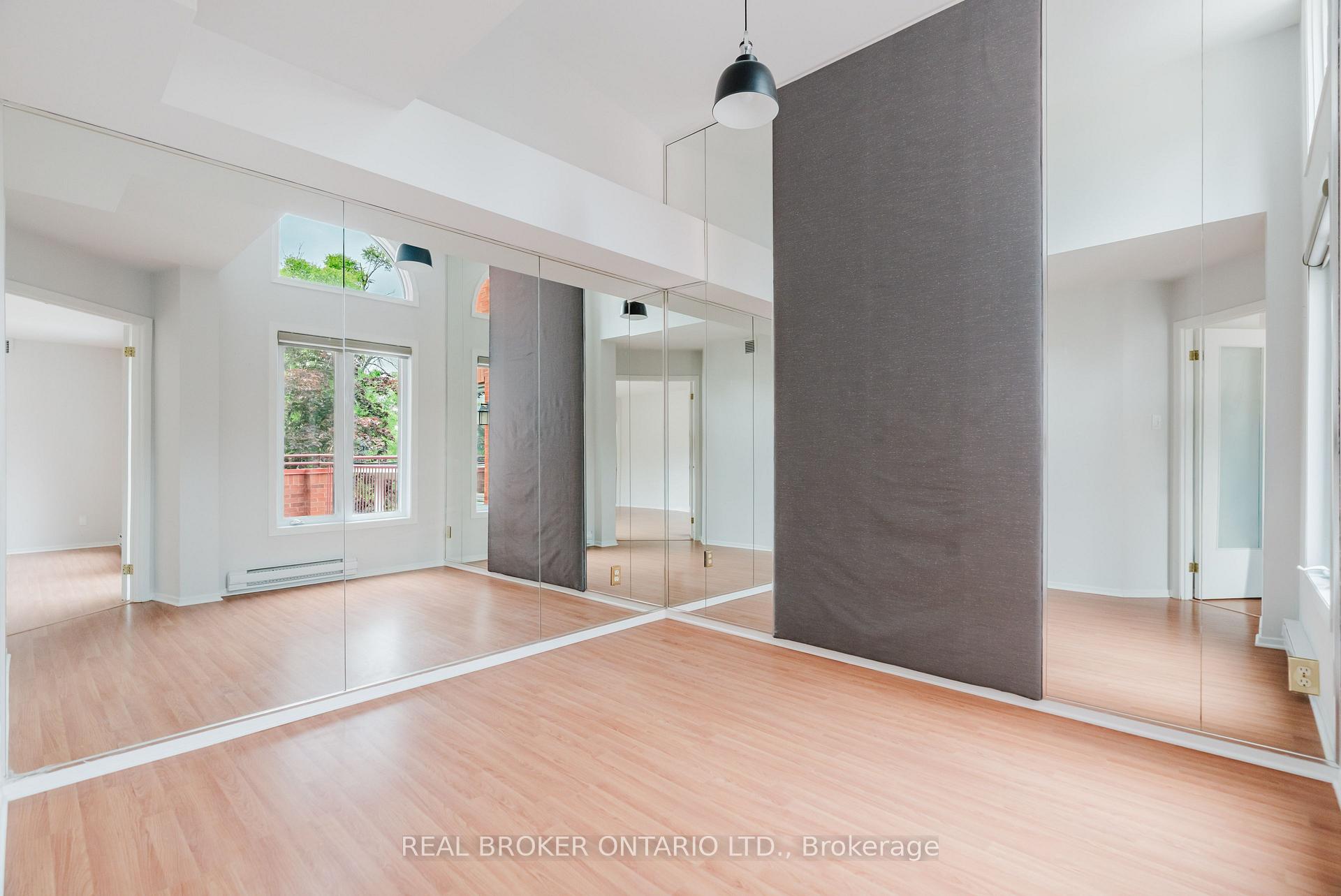 Photo 14 of Unit 10, 405 Laurier Avenue E, Ottawa, Sandy Hill — HOMEH