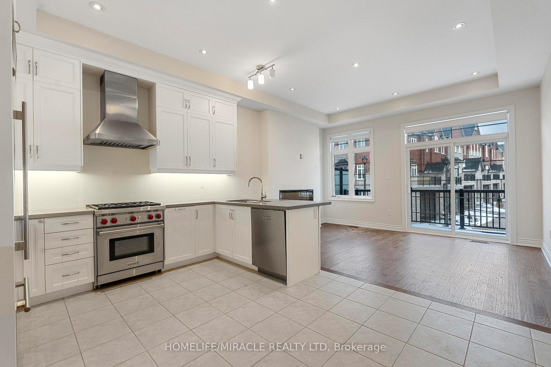 Photo 5 of 61 Yorkton Boulevard, Markham, Angus Glen — HOMEH