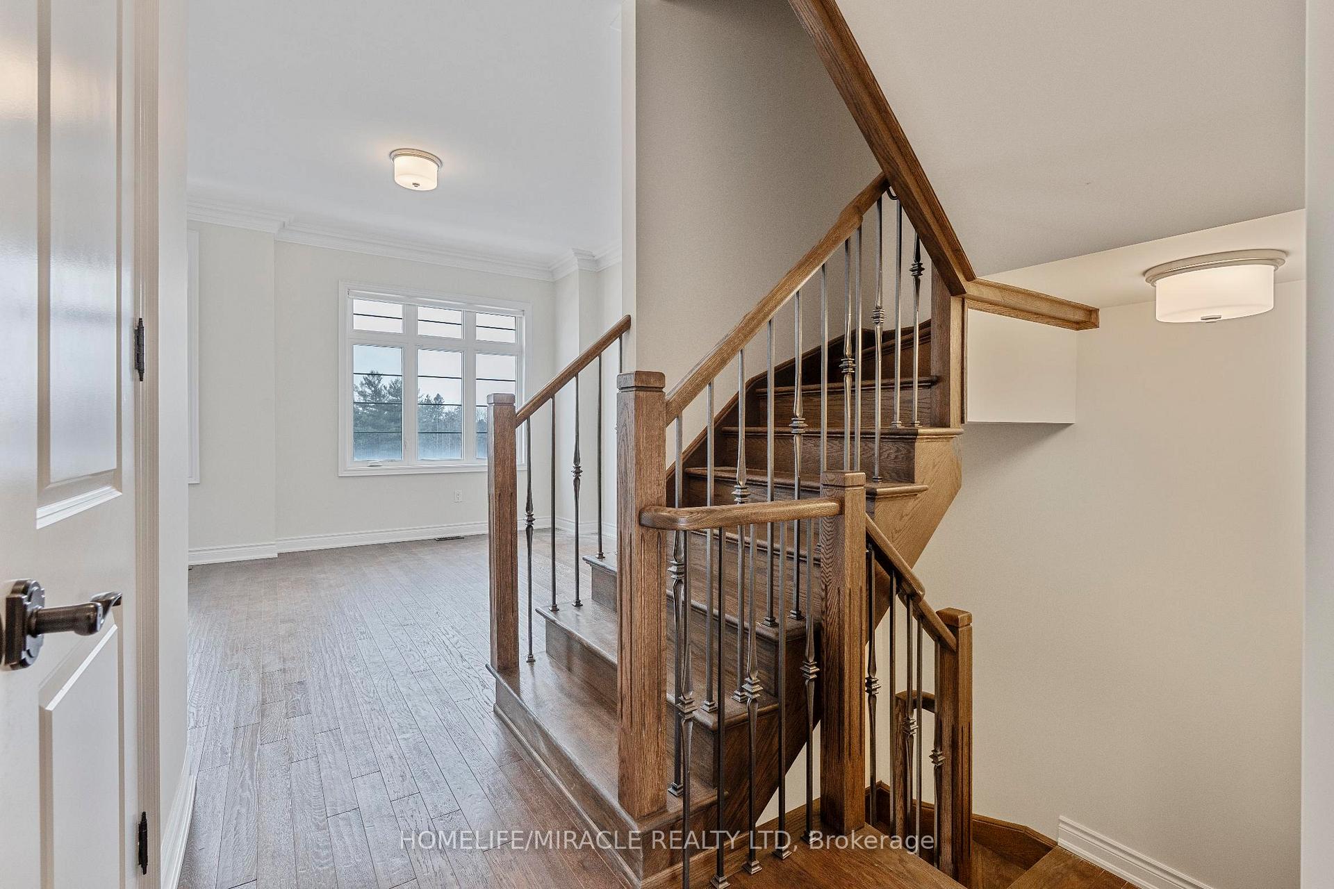 Photo 7 of 61 Yorkton Boulevard, Markham, Angus Glen — HOMEH