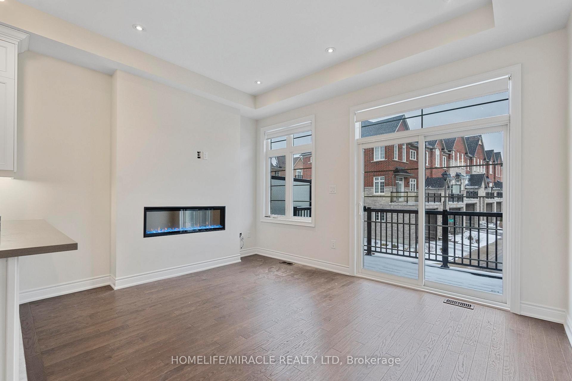 Photo 10 of 61 Yorkton Boulevard, Markham, Angus Glen — HOMEH