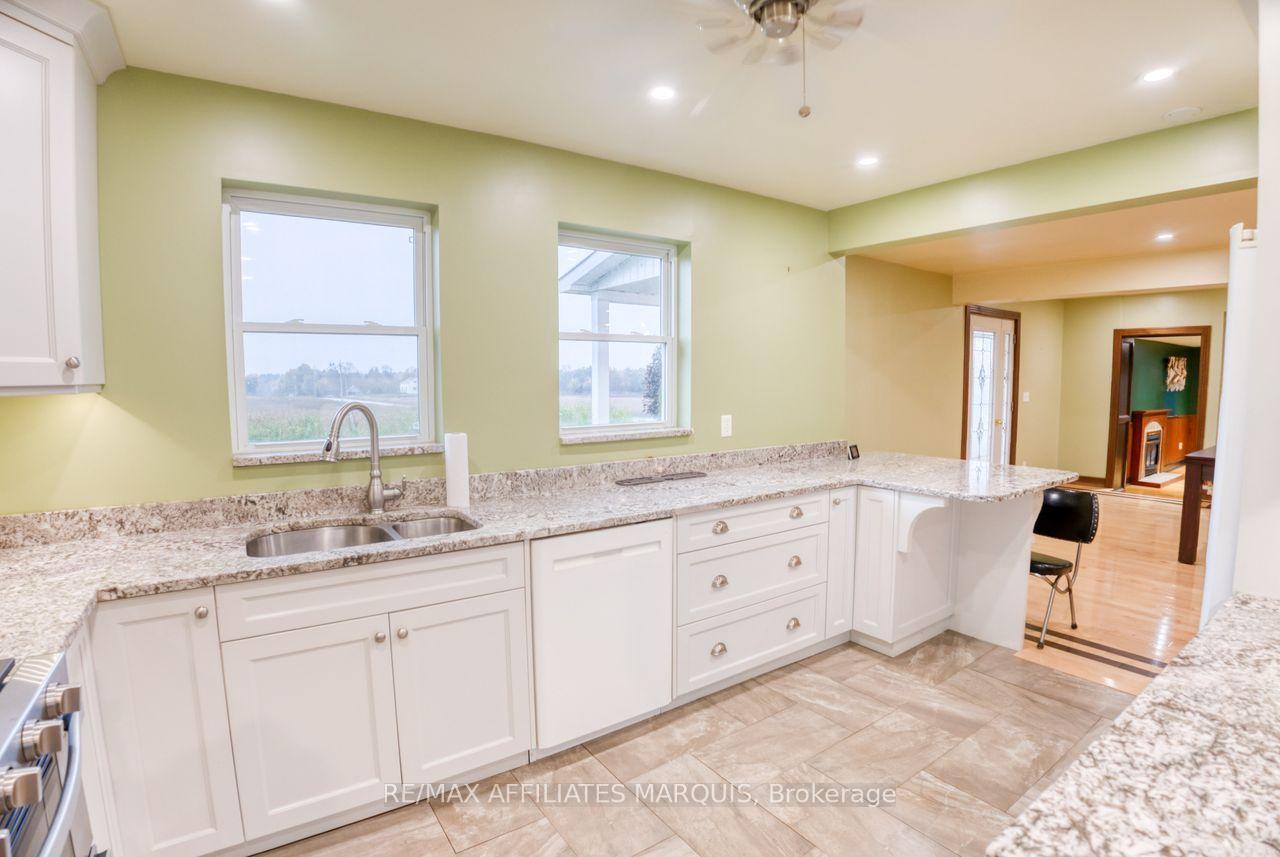 Photo 12 of 421 Summers Road, Rideau Lakes, Rideau Lakes (South Crosby) Twp — HOMEH