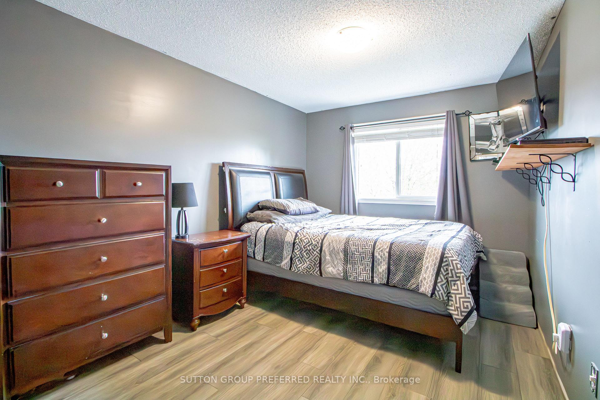 Photo 22 of 40 Katie Lane, Strathroy-Caradoc, NE — HOMEH