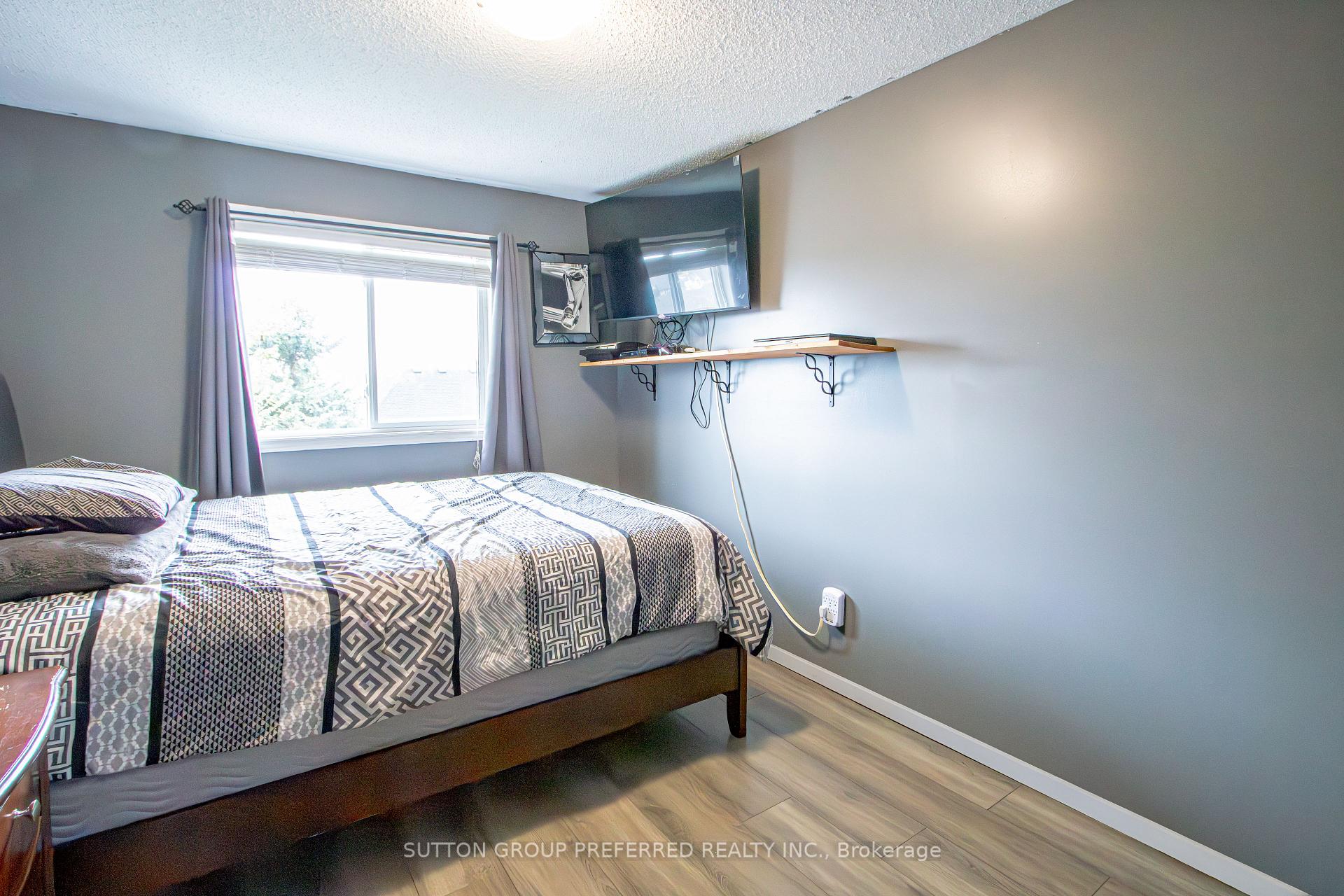 Photo 23 of 40 Katie Lane, Strathroy-Caradoc, NE — HOMEH