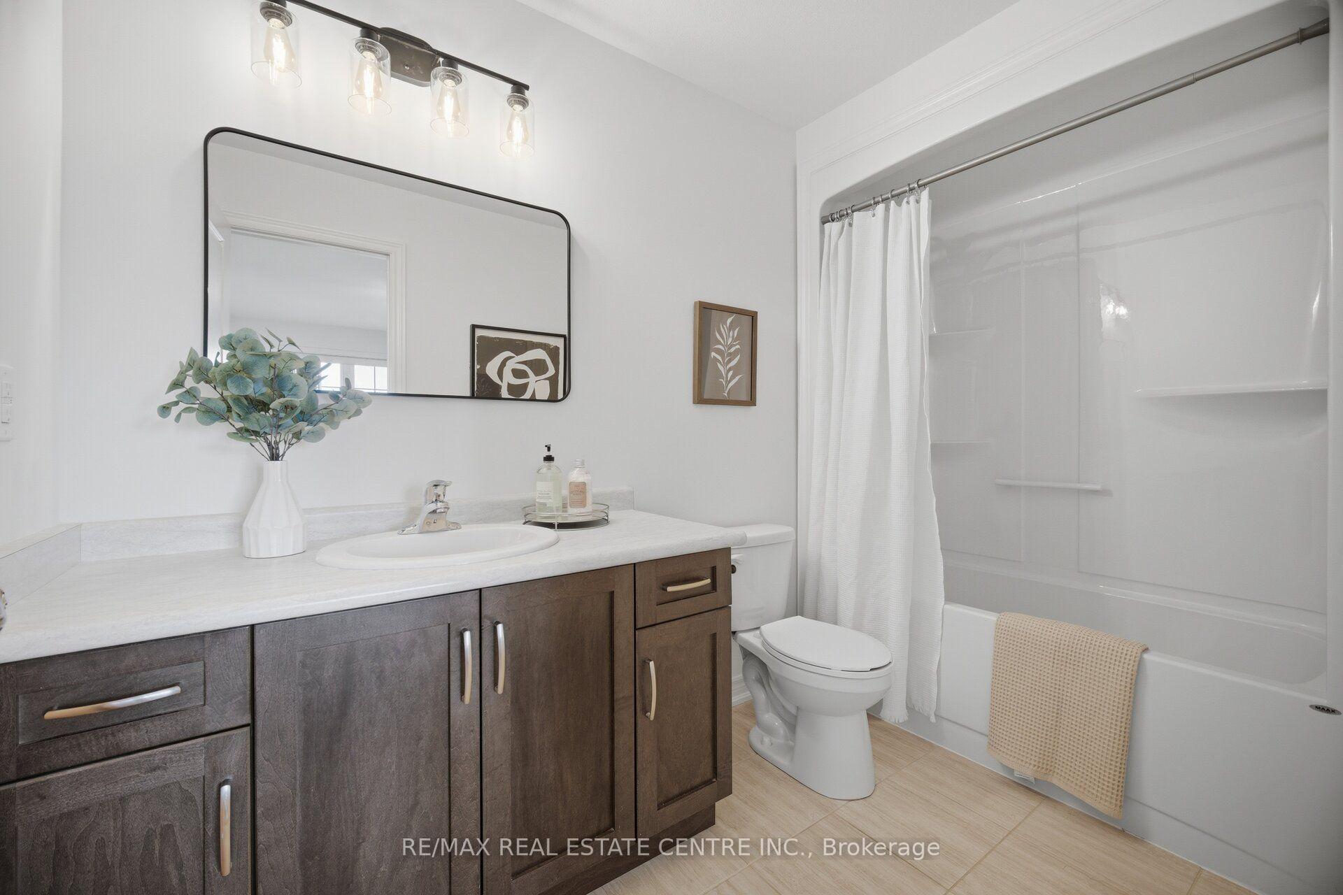 Photo 30 of 206 Heron Street, Welland, Coyle Creek — HOMEH