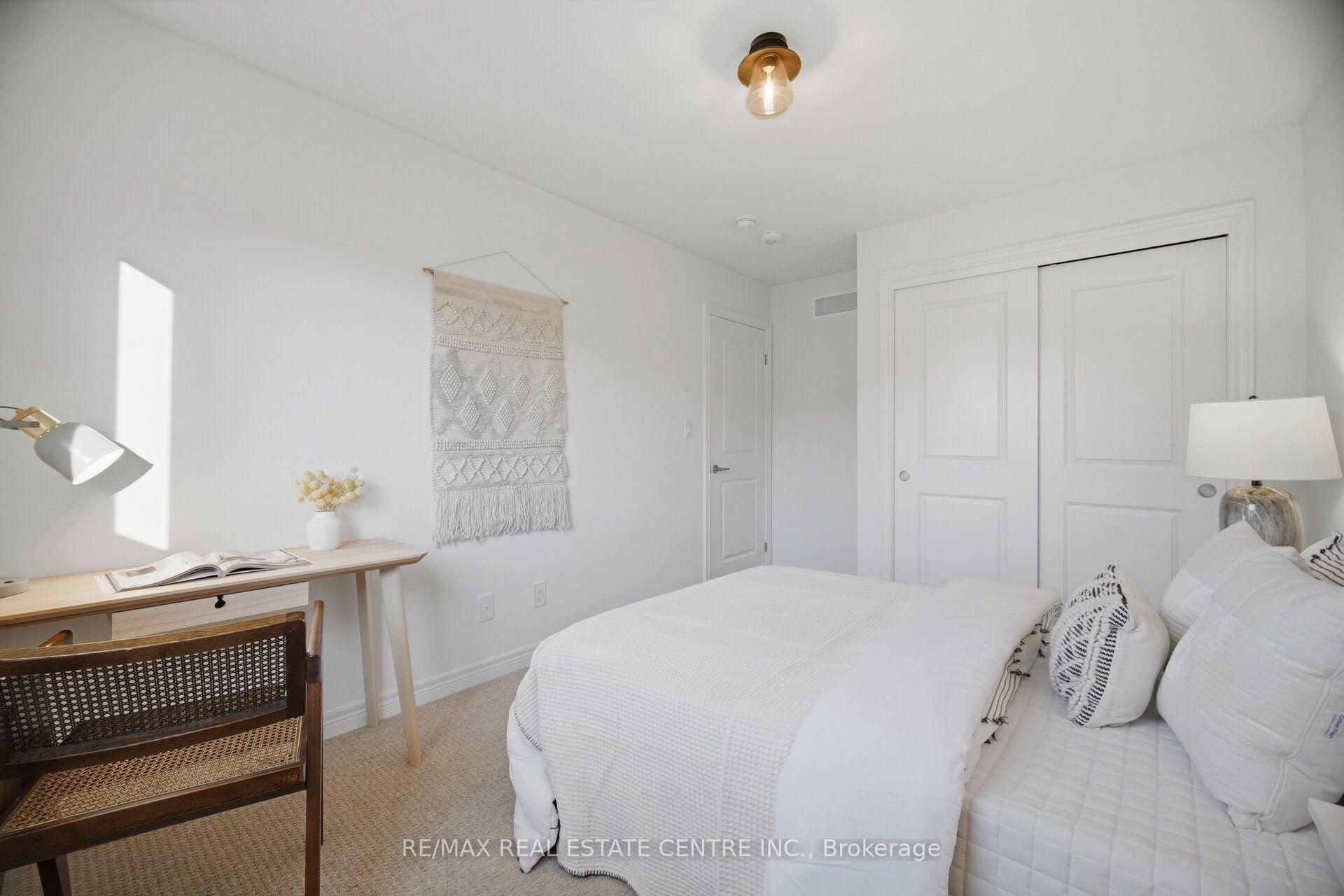 Photo 33 of 206 Heron Street, Welland, Coyle Creek — HOMEH