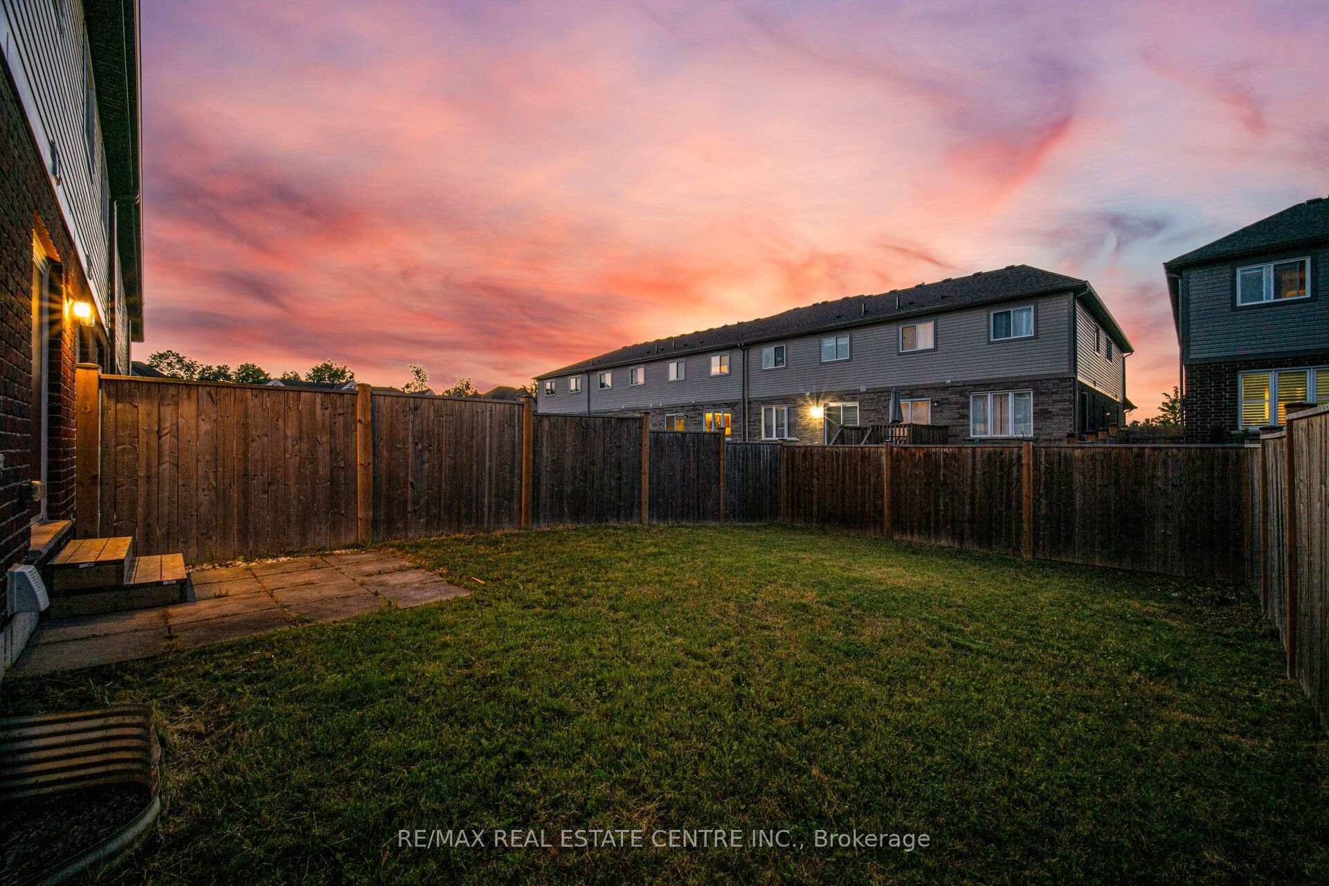 Photo 47 of 206 Heron Street, Welland, Coyle Creek — HOMEH