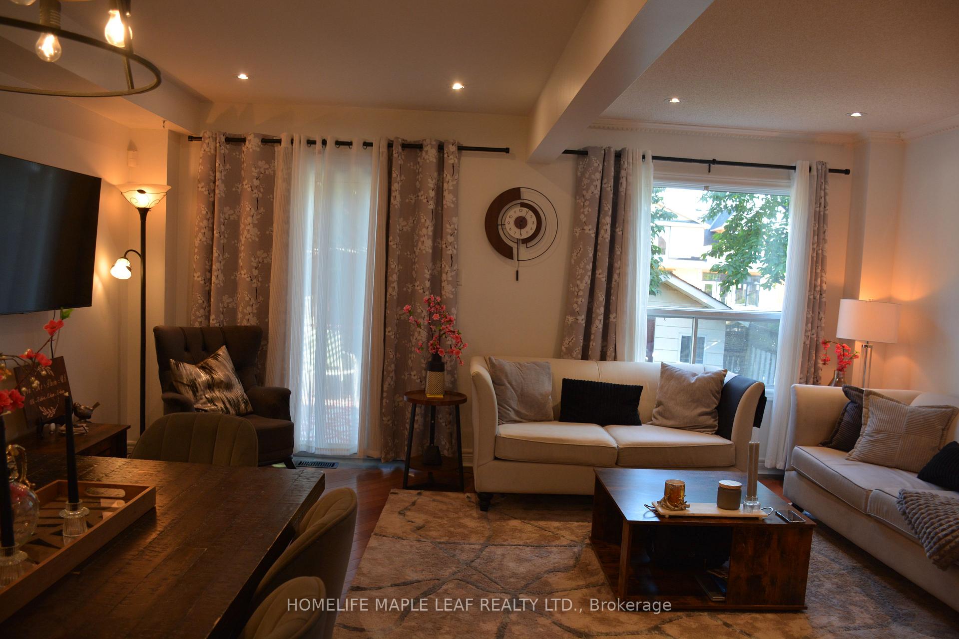 Photo 7 of 29 Stonebriar Drive, Vaughan, Maple — HOMEH