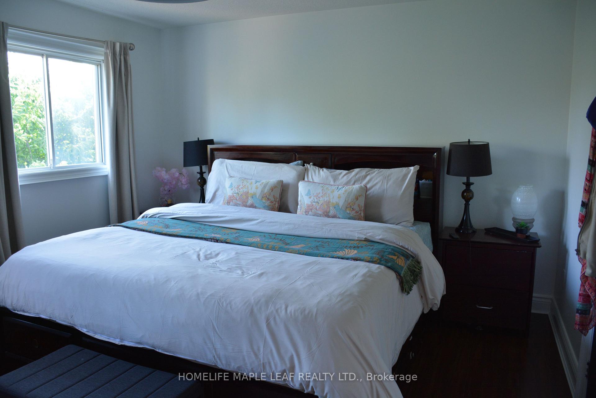 Photo 20 of 29 Stonebriar Drive, Vaughan, Maple — HOMEH