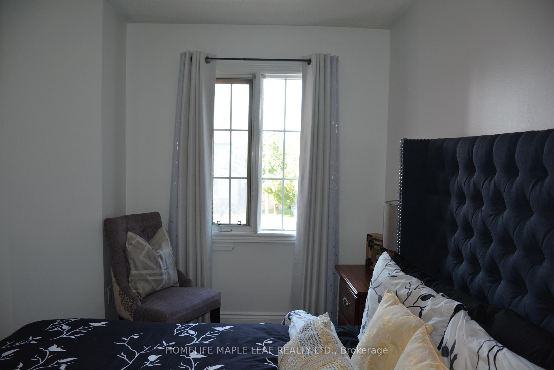 Photo 29 of 29 Stonebriar Drive, Vaughan, Maple — HOMEH