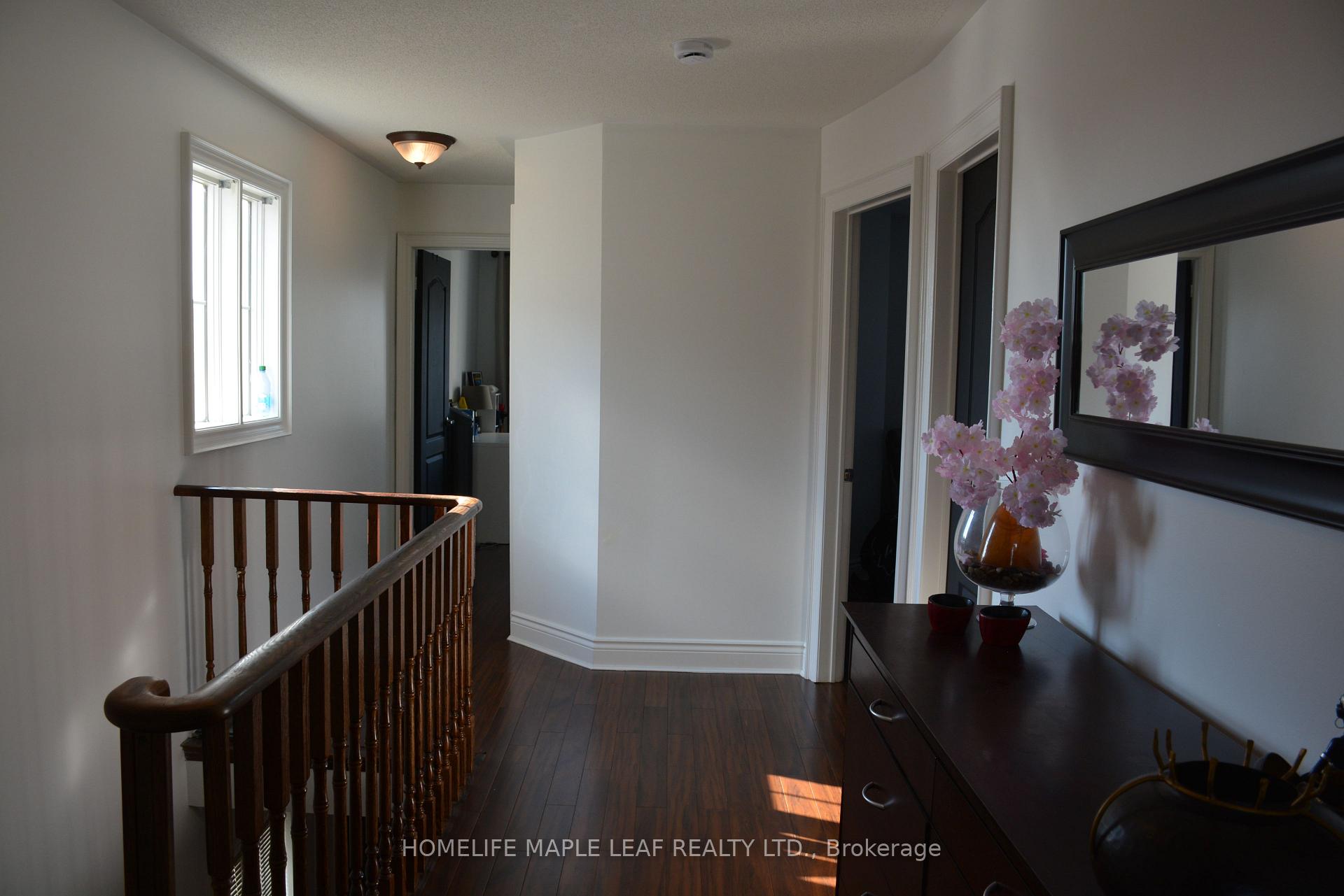 Photo 33 of 29 Stonebriar Drive, Vaughan, Maple — HOMEH