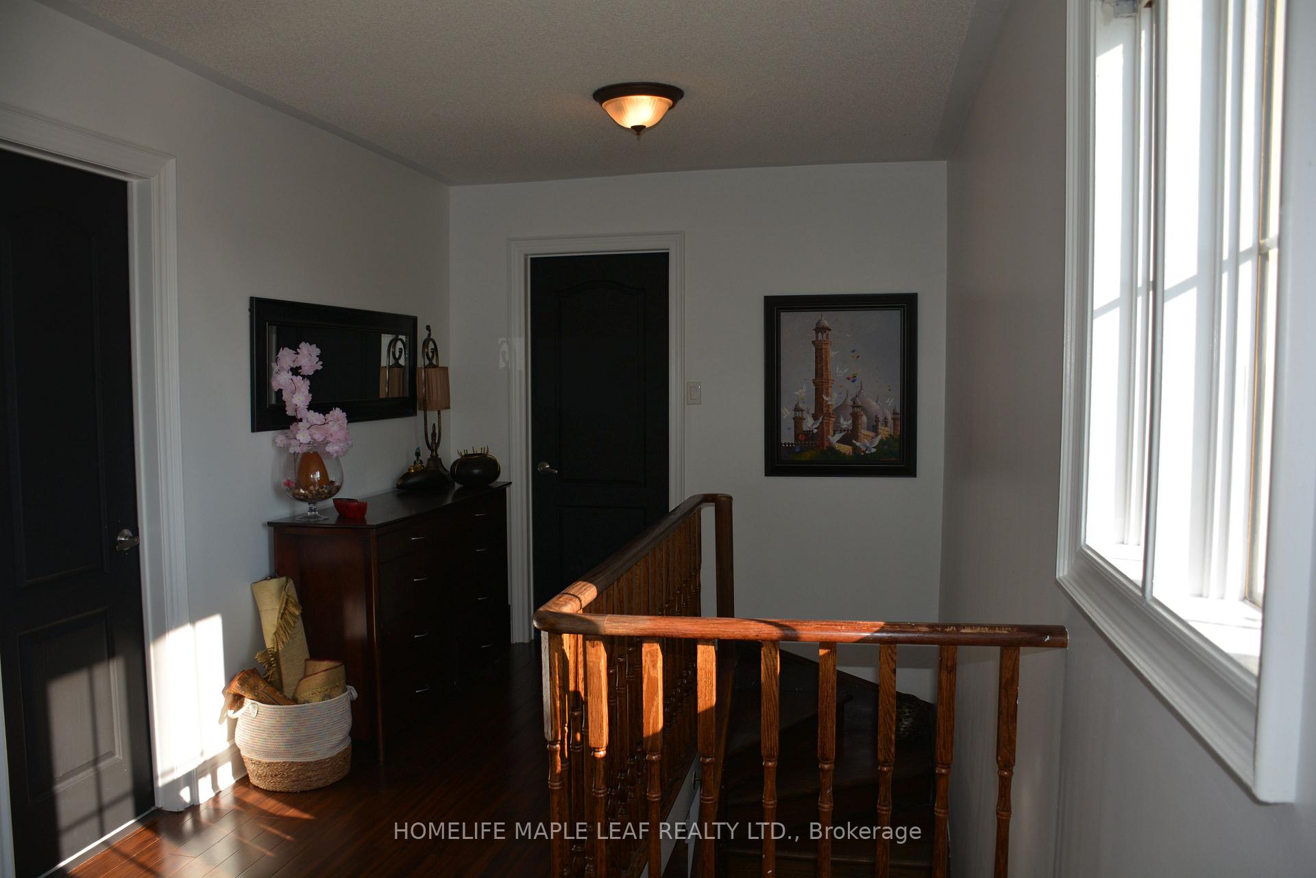 Photo 34 of 29 Stonebriar Drive, Vaughan, Maple — HOMEH