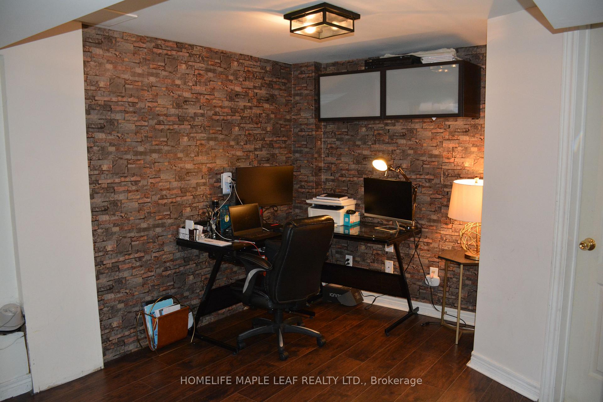 Photo 38 of 29 Stonebriar Drive, Vaughan, Maple — HOMEH