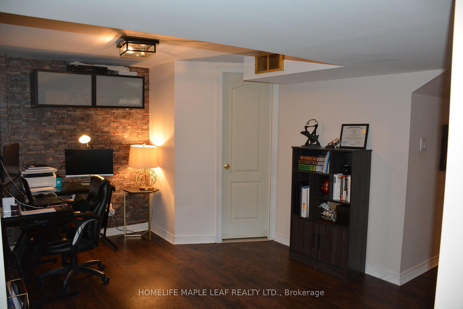 Photo 39 of 29 Stonebriar Drive, Vaughan, Maple — HOMEH