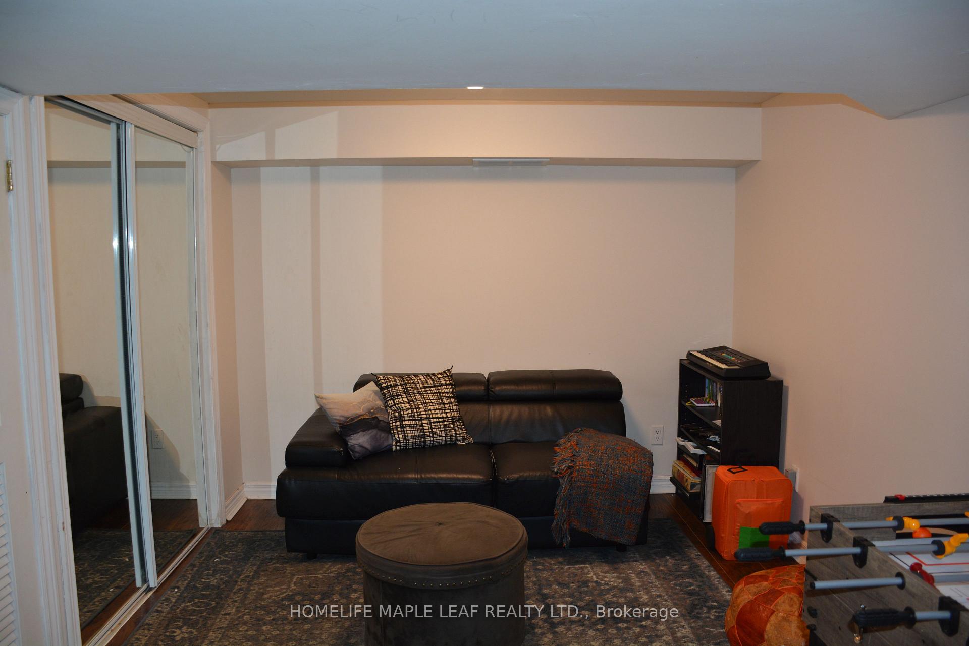 Photo 42 of 29 Stonebriar Drive, Vaughan, Maple — HOMEH