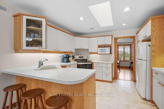 Photo 11 of 9869 Currie Road, Dutton/Dunwich, Rural Dutton/Dunwich — HOMEH