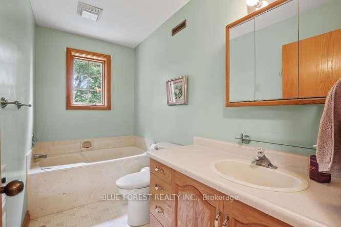 Photo 23 of 9869 Currie Road, Dutton/Dunwich, Rural Dutton/Dunwich — HOMEH