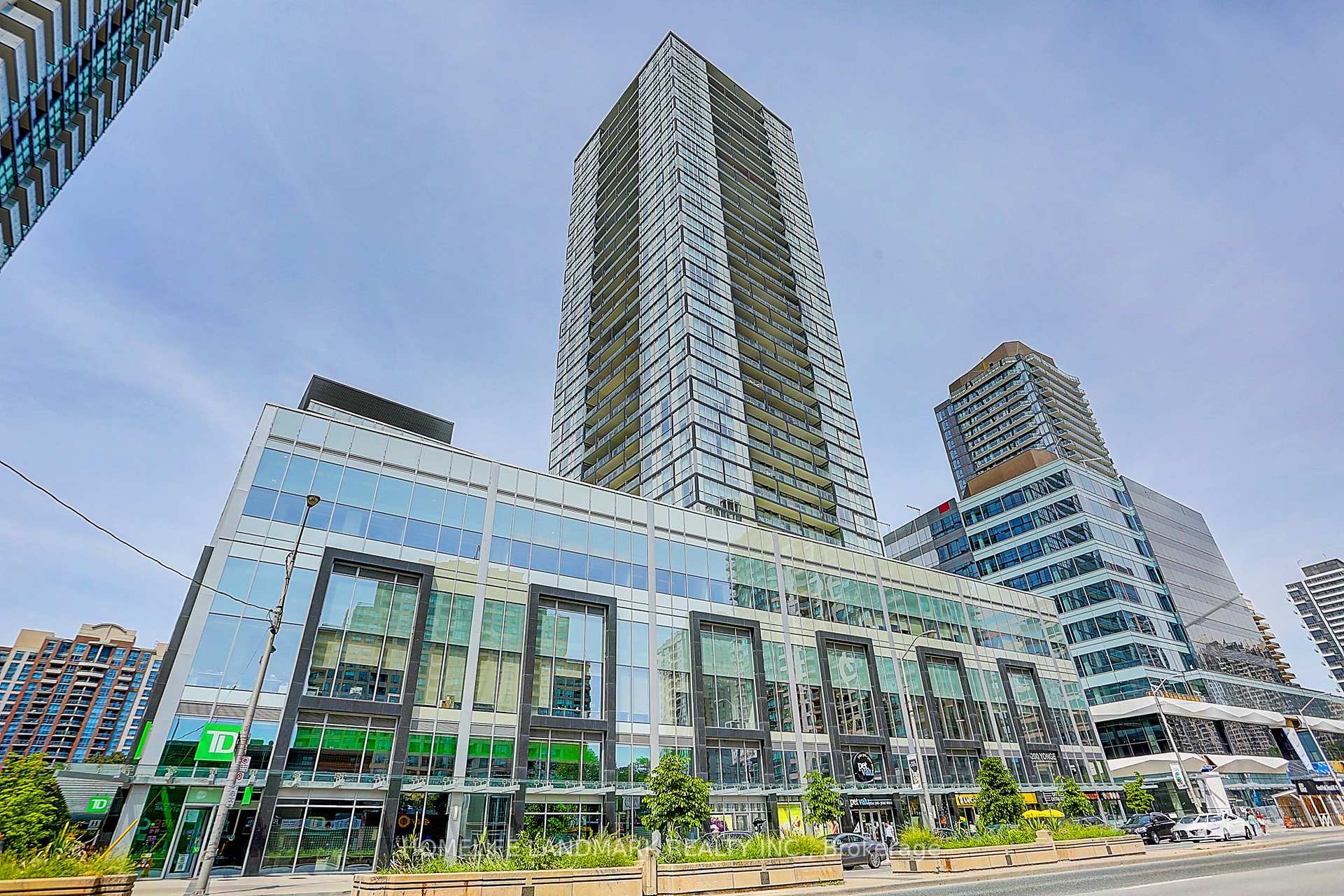 Front of Unit 2002, 5180 Yonge Street