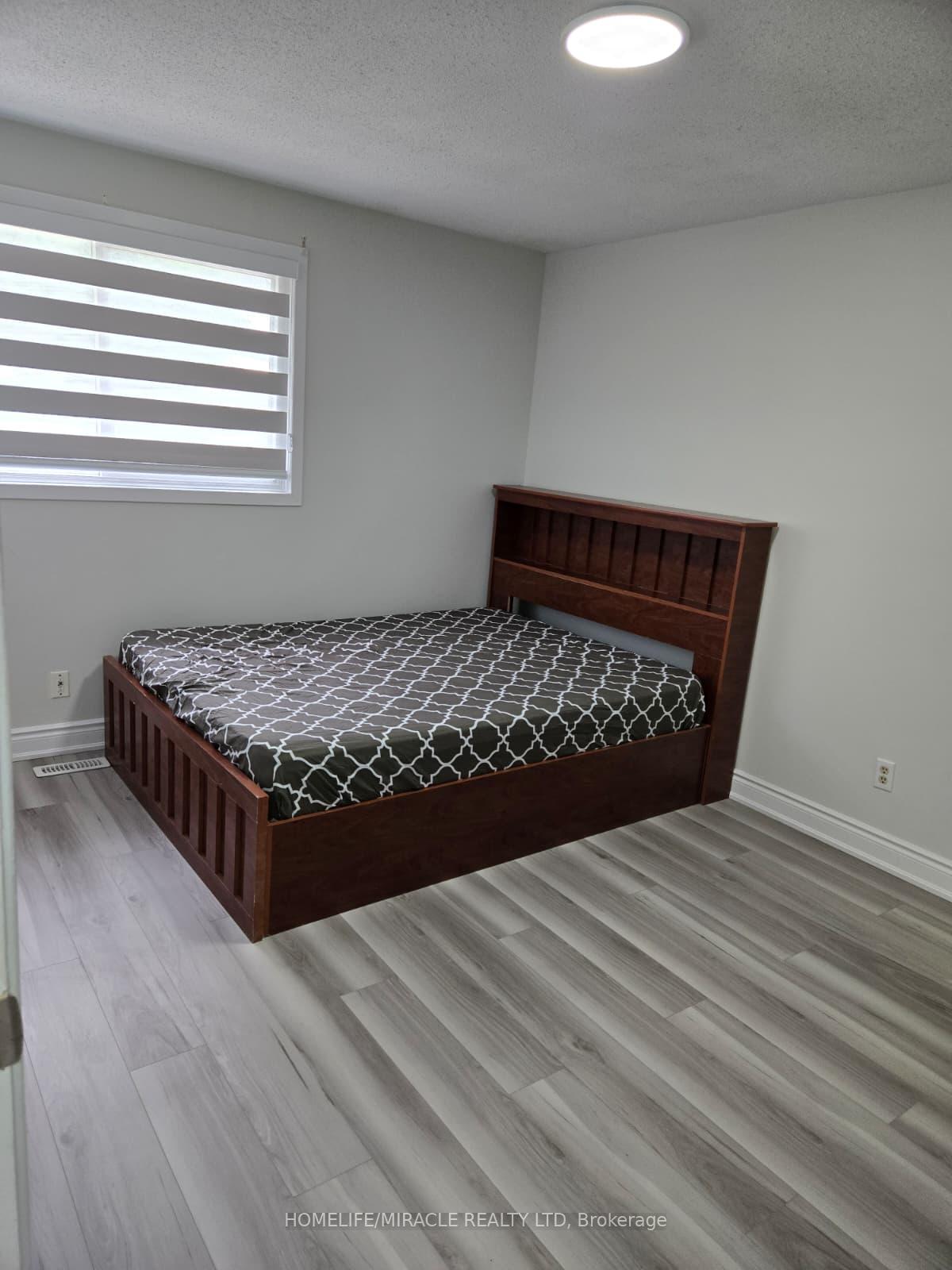 Photo 15 of 505 Silverstone Drive, Etobicoke, West Humber-Clairville — HOMEH