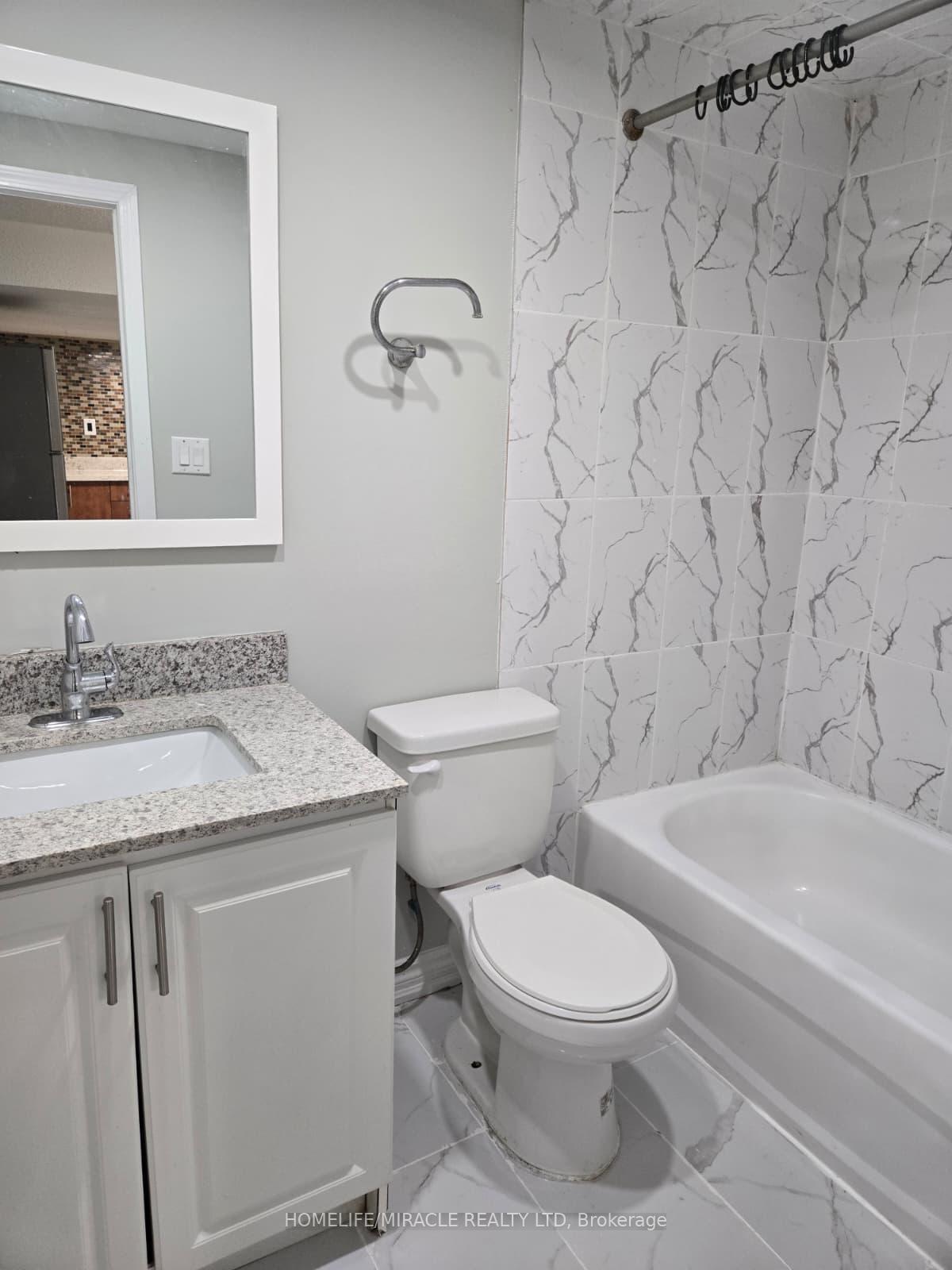 Photo 33 of 505 Silverstone Drive, Etobicoke, West Humber-Clairville — HOMEH