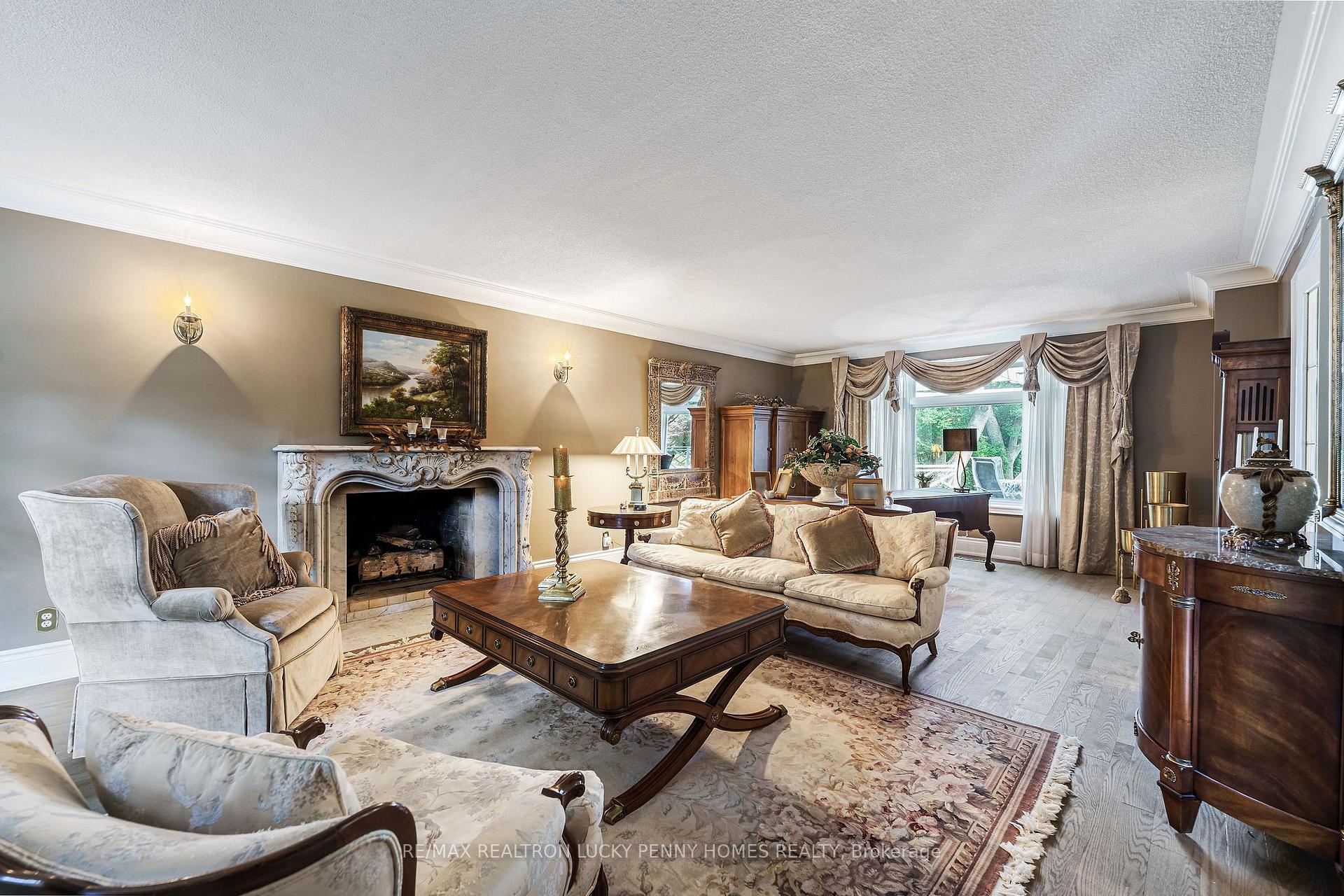 Photo 7 of 26 Wembley Avenue, Markham, Unionville — HOMEH