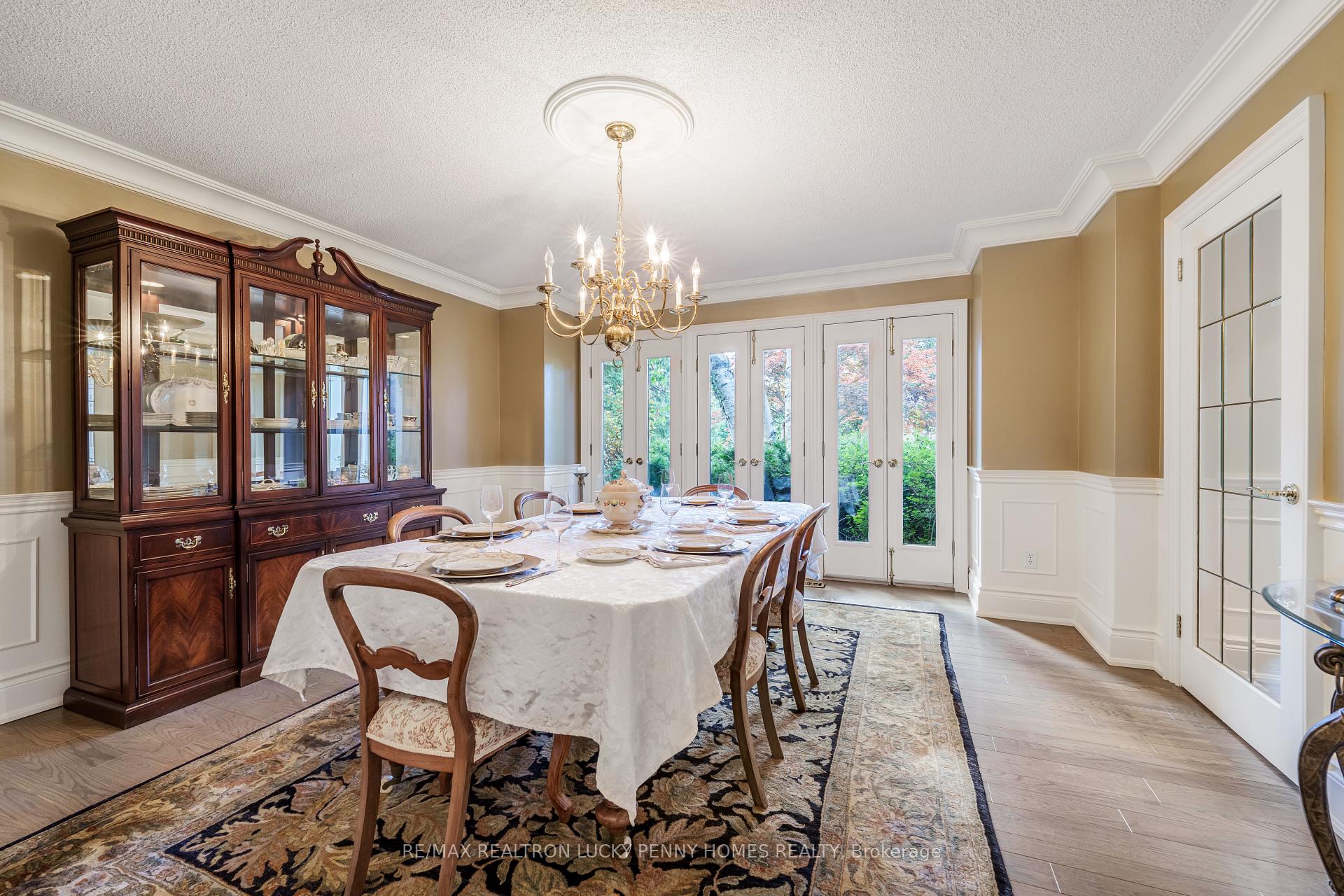 Photo 9 of 26 Wembley Avenue, Markham, Unionville — HOMEH