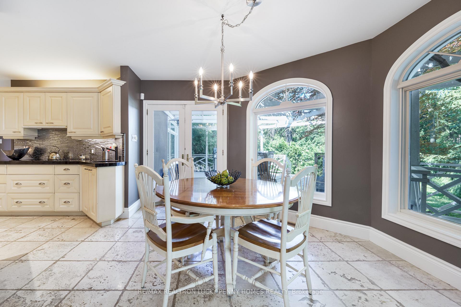Photo 14 of 26 Wembley Avenue, Markham, Unionville — HOMEH