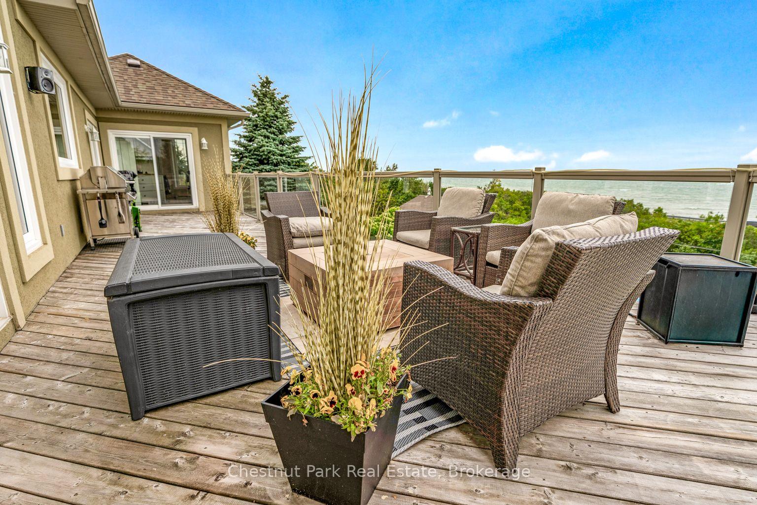 Photo 25 of 133 Lakeshore Road E, Blue Mountains — HOMEH
