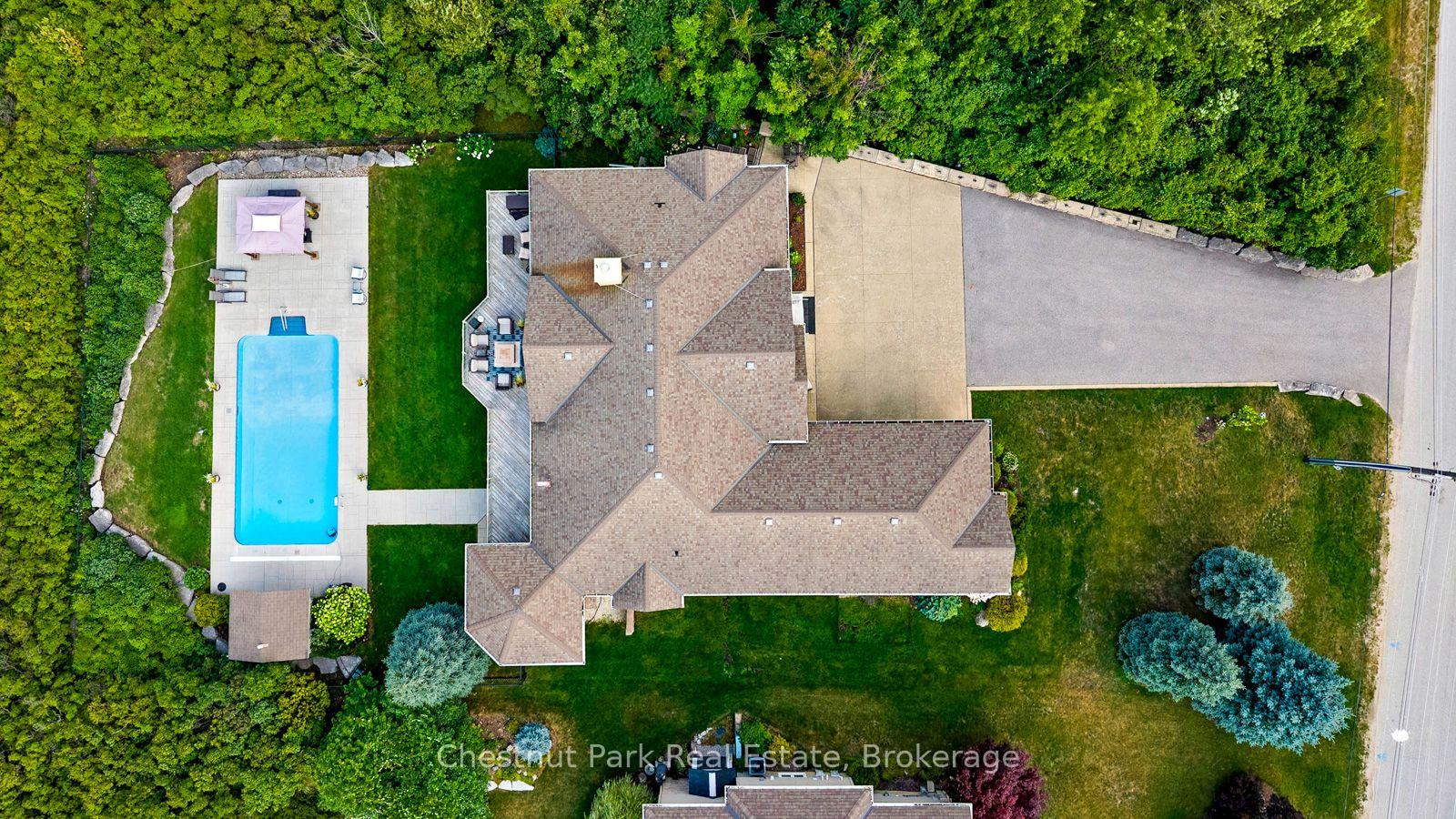 Photo 49 of 133 Lakeshore Road E, Blue Mountains — HOMEH