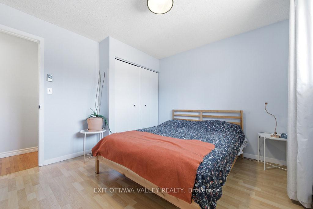 Photo 15 of 587 Alfred Street E, Pembroke, Pembroke — HOMEH