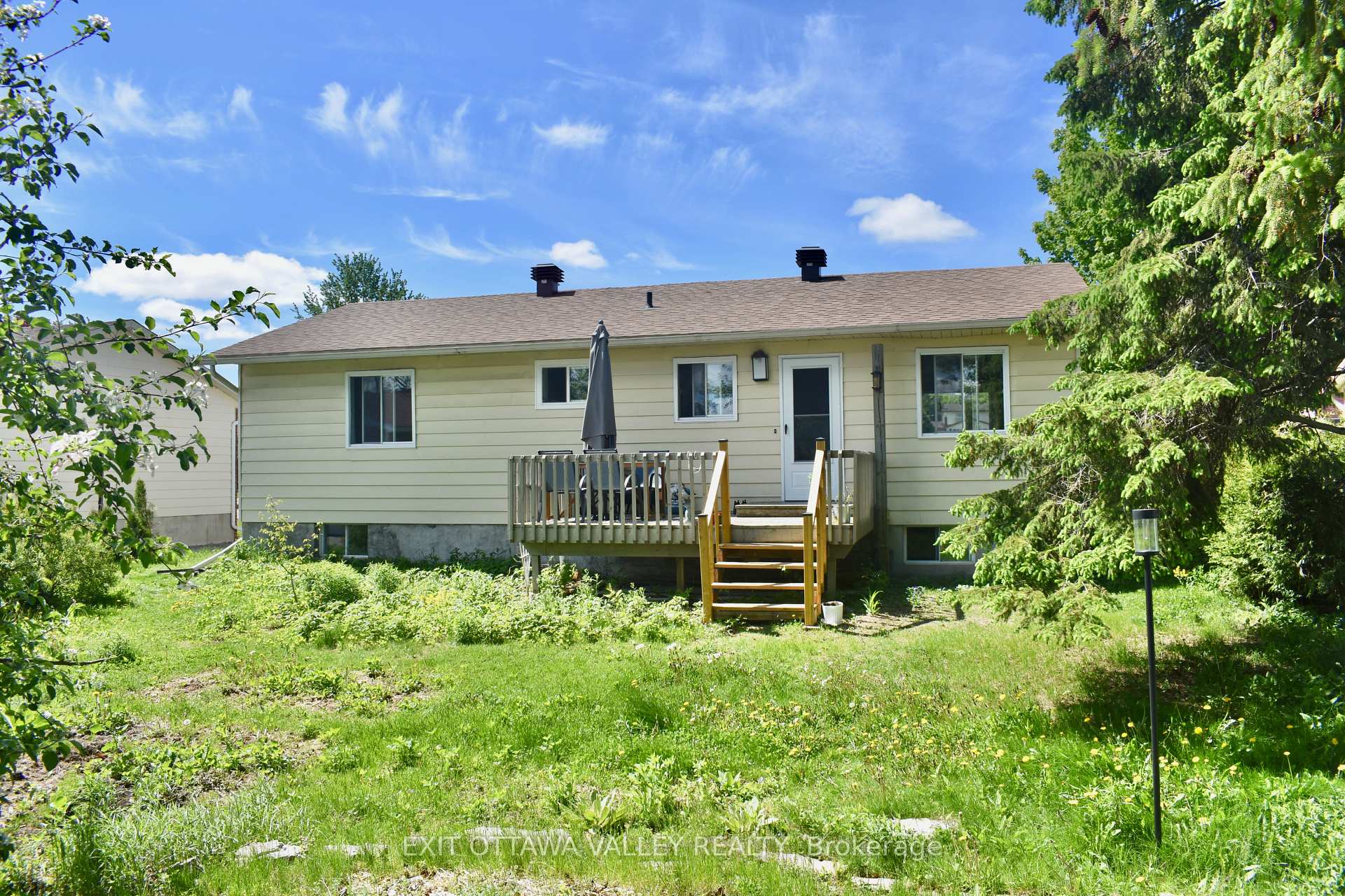 Photo 26 of 587 Alfred Street E, Pembroke, Pembroke — HOMEH
