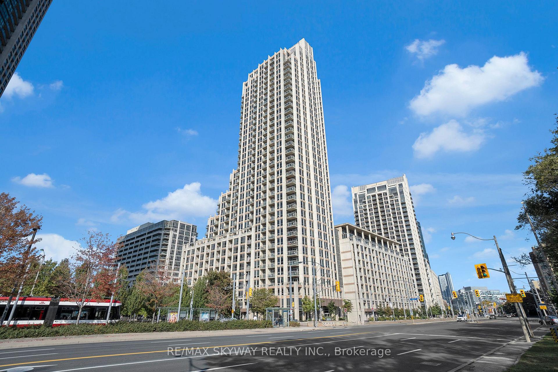 Photo 1 of Unit Lph03, 628 Fleet Street, Toronto, Niagara — HOMEH