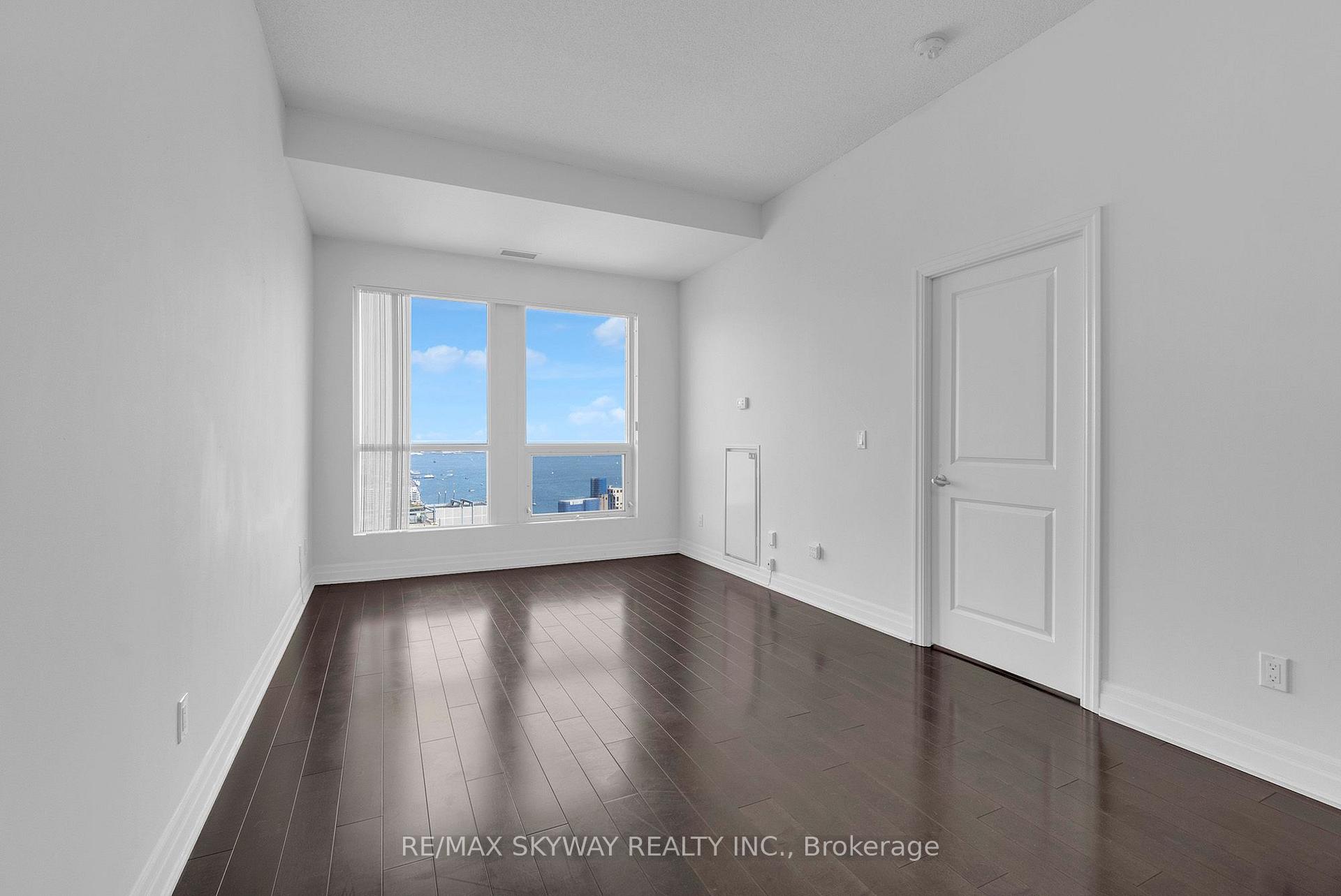 Photo 16 of Unit Lph03, 628 Fleet Street, Toronto, Niagara — HOMEH