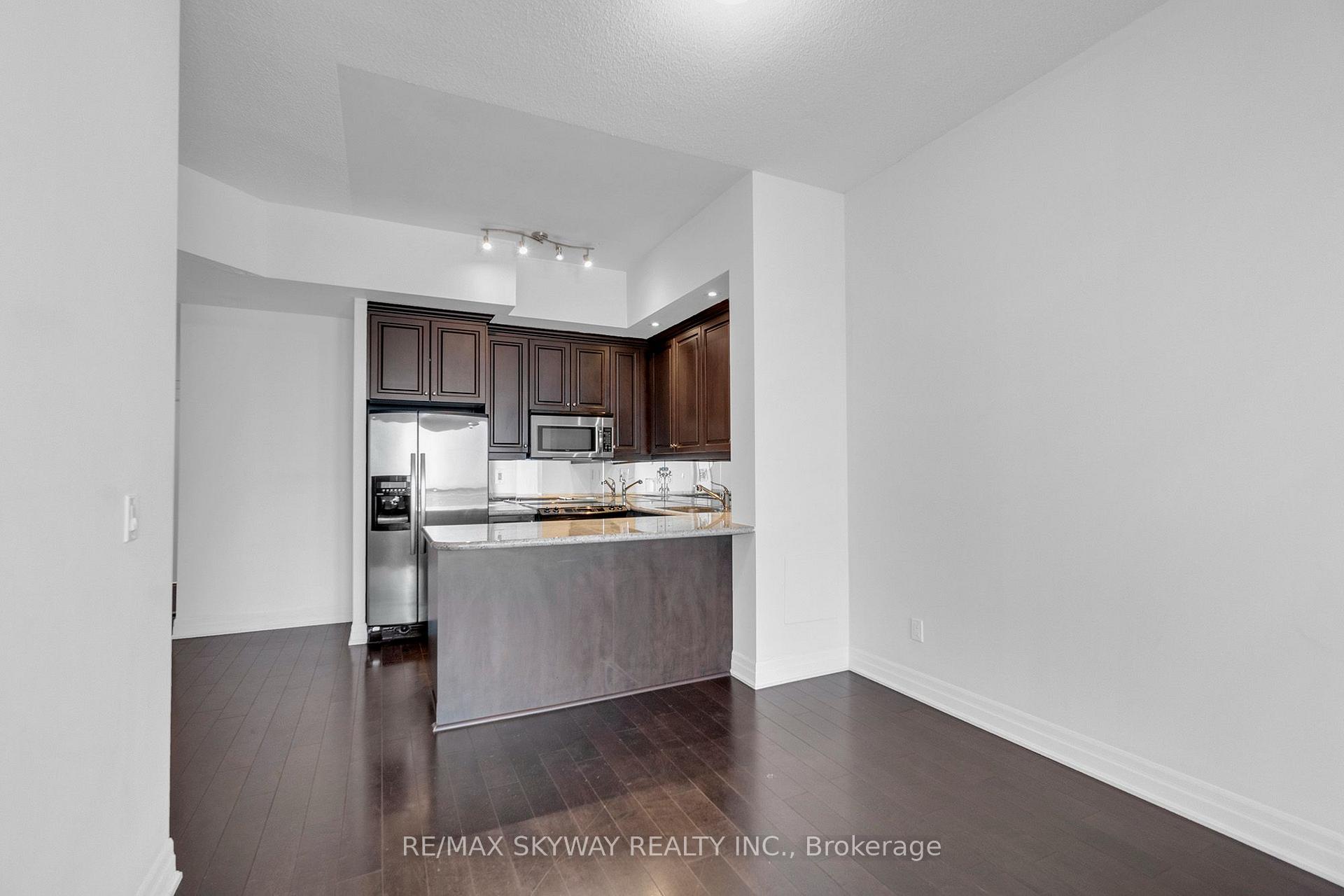 Photo 19 of Unit Lph03, 628 Fleet Street, Toronto, Niagara — HOMEH