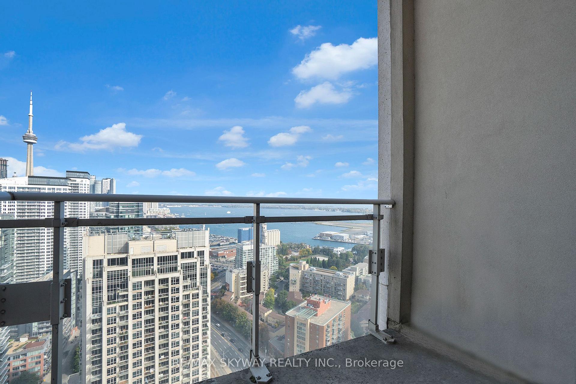 Photo 26 of Unit Lph03, 628 Fleet Street, Toronto, Niagara — HOMEH