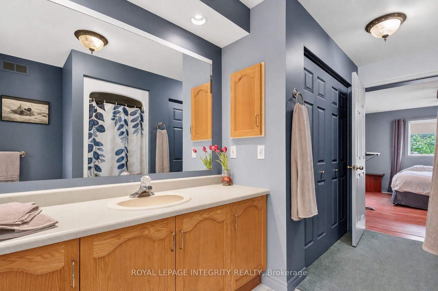 Photo 13 of 8308 Rosefire Drive, Ottawa, Metcalfe — HOMEH