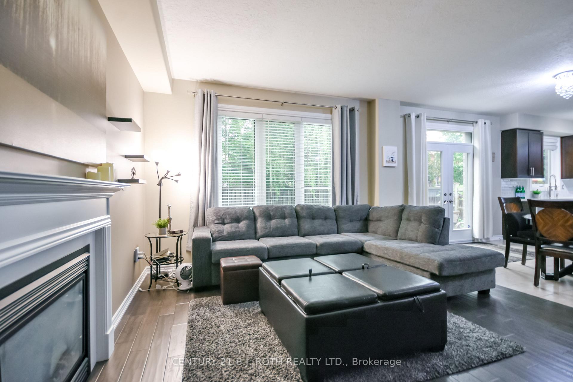 Photo 17 of 20 Falcon Crescent, Barrie, Innis-Shore — HOMEH