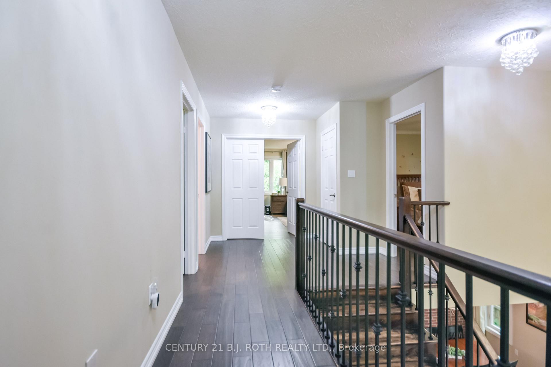 Photo 22 of 20 Falcon Crescent, Barrie, Innis-Shore — HOMEH
